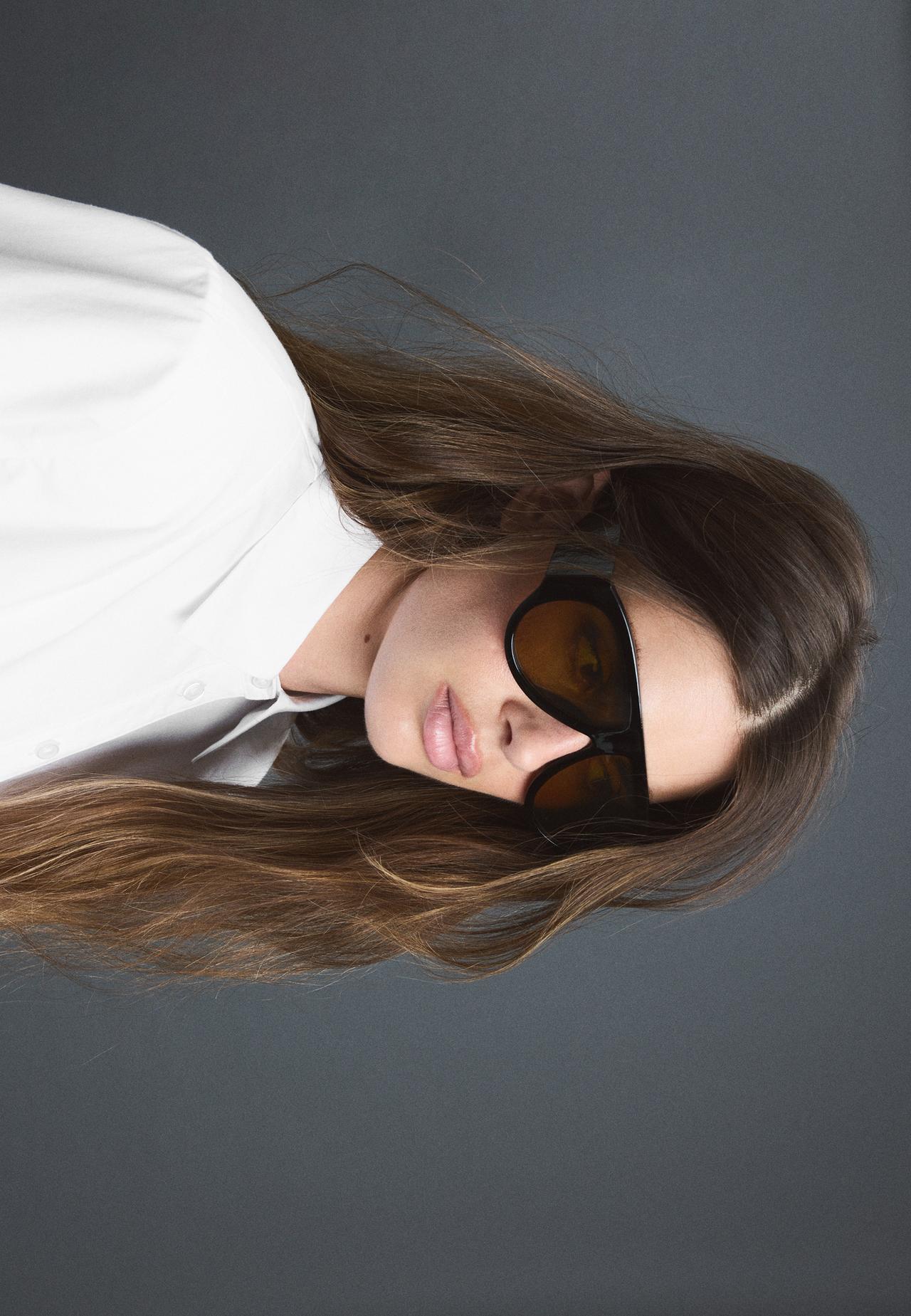 Poplin shirt with padded shoulders — White