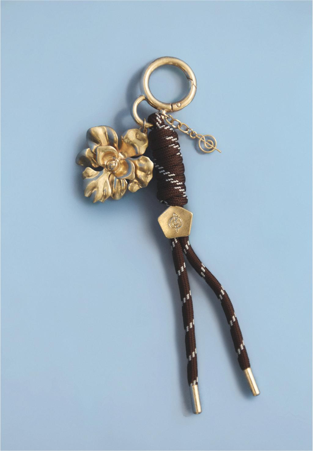 Flower charm keyring