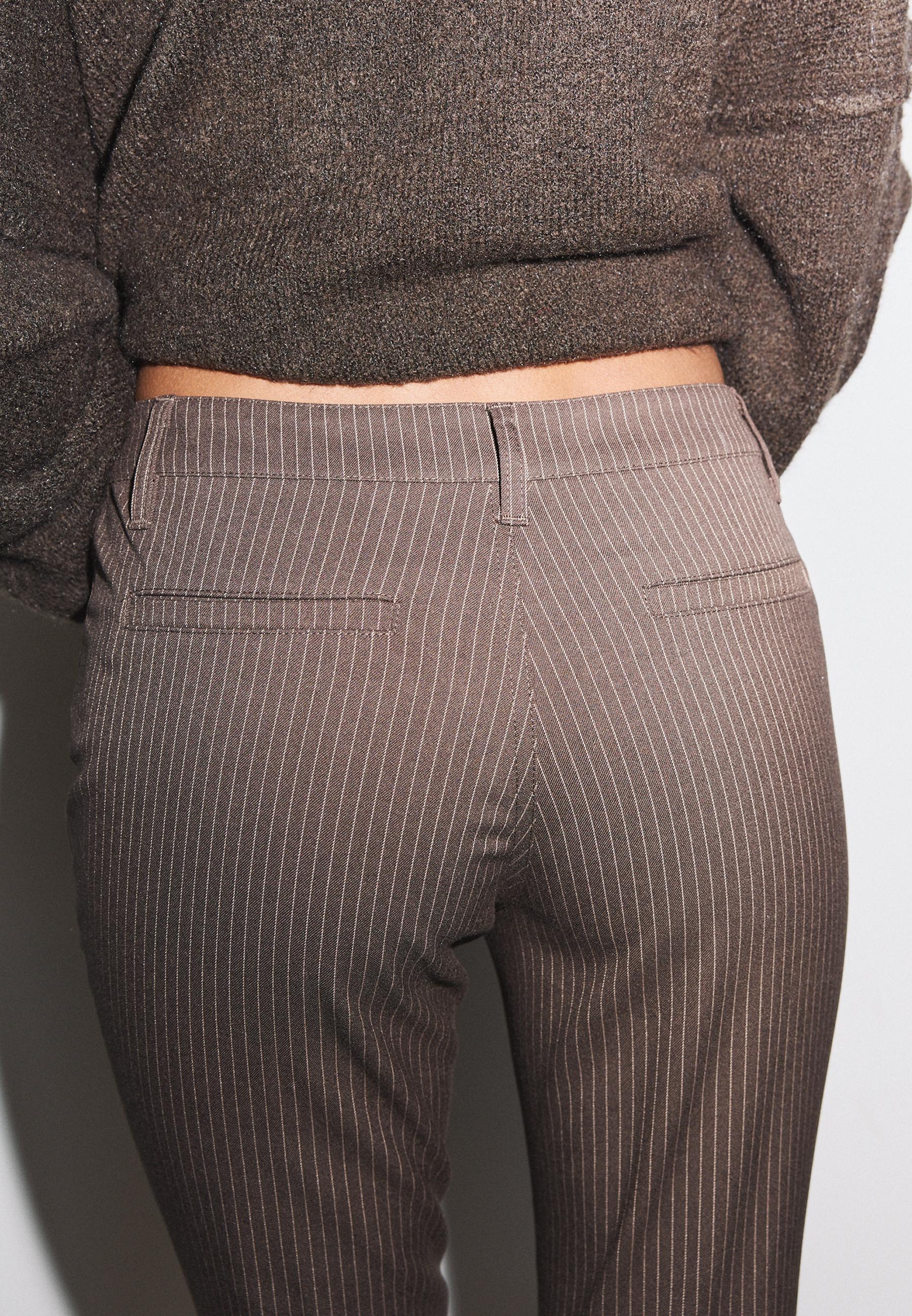 Smart capris — Brown
