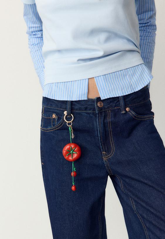 Stradivarius Tomato Charm Keyring Red Os