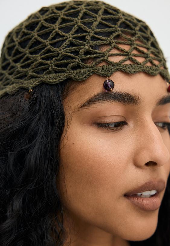 casquete piedrecitas