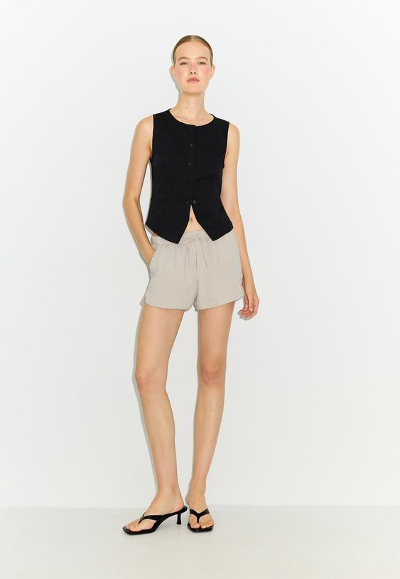 regular buttoned waistcoat
