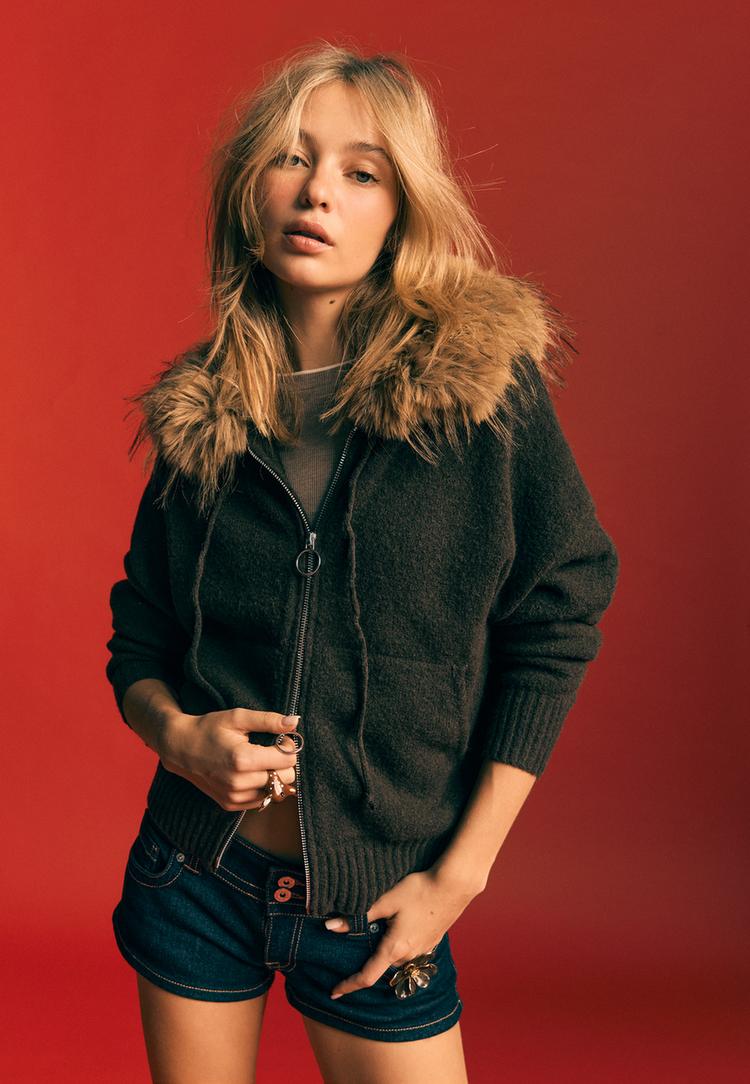 chaqueta punto capucha efecto pelo