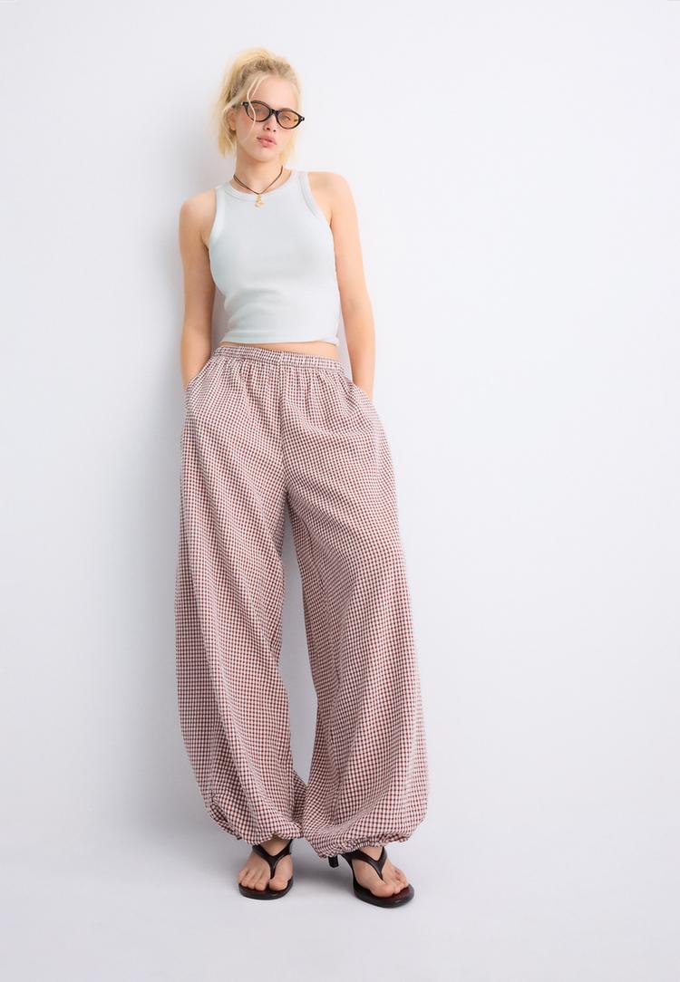 calcas amplas de popelina