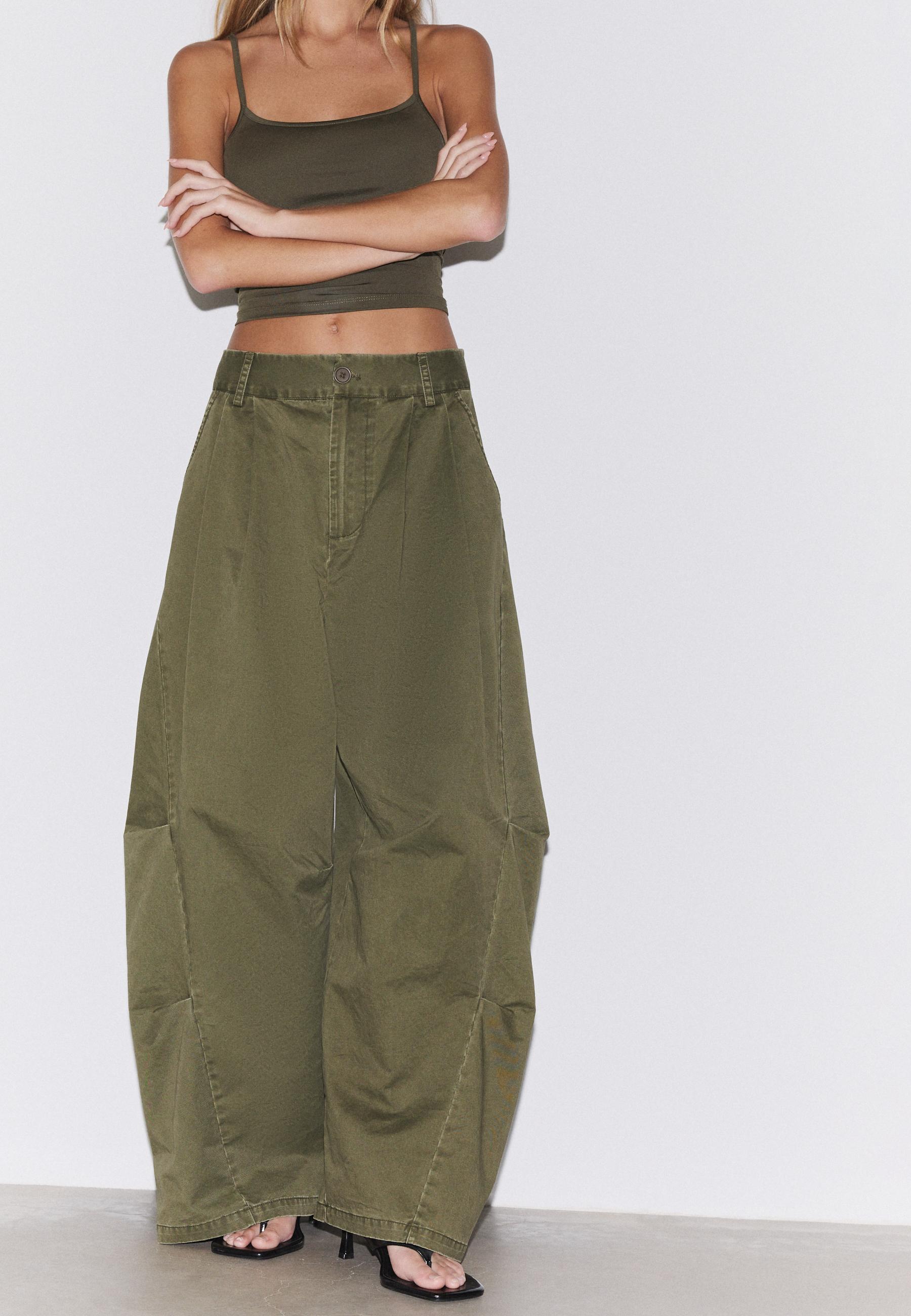 100% Cotton barrel trousers — Khaki