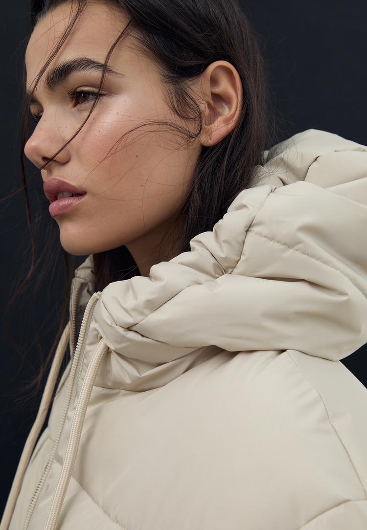cazadora acolchada oversize capucha