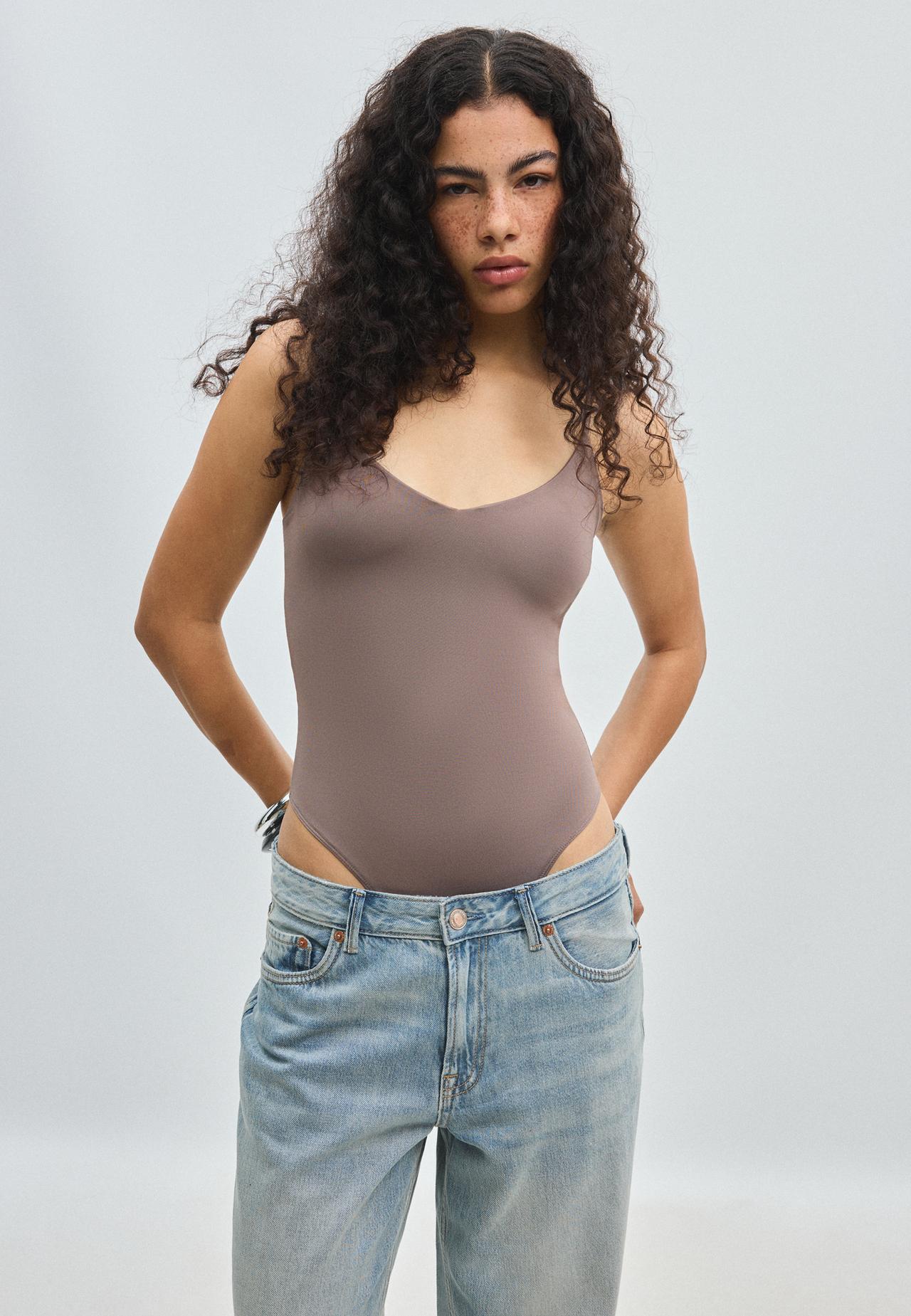 V-neck bodysuit with straps — Brown
