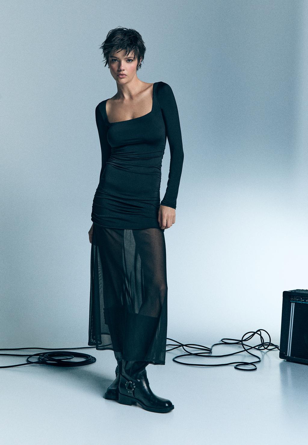 Vestido largo combinado tul fluido