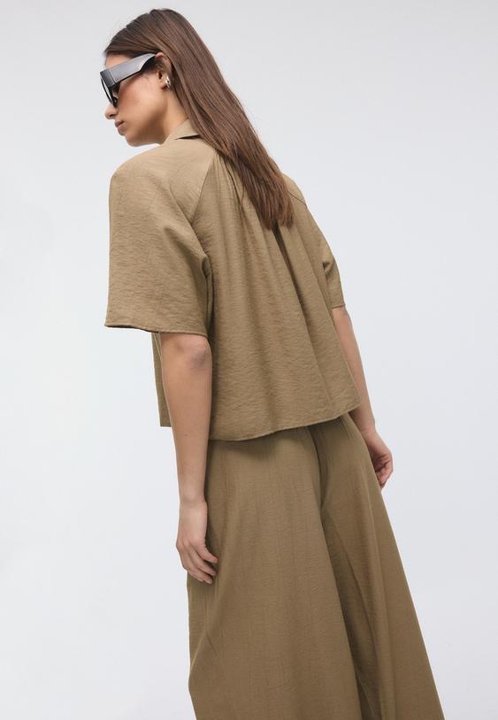 Stradivarius Button-Up Flowing Shirt Brown M