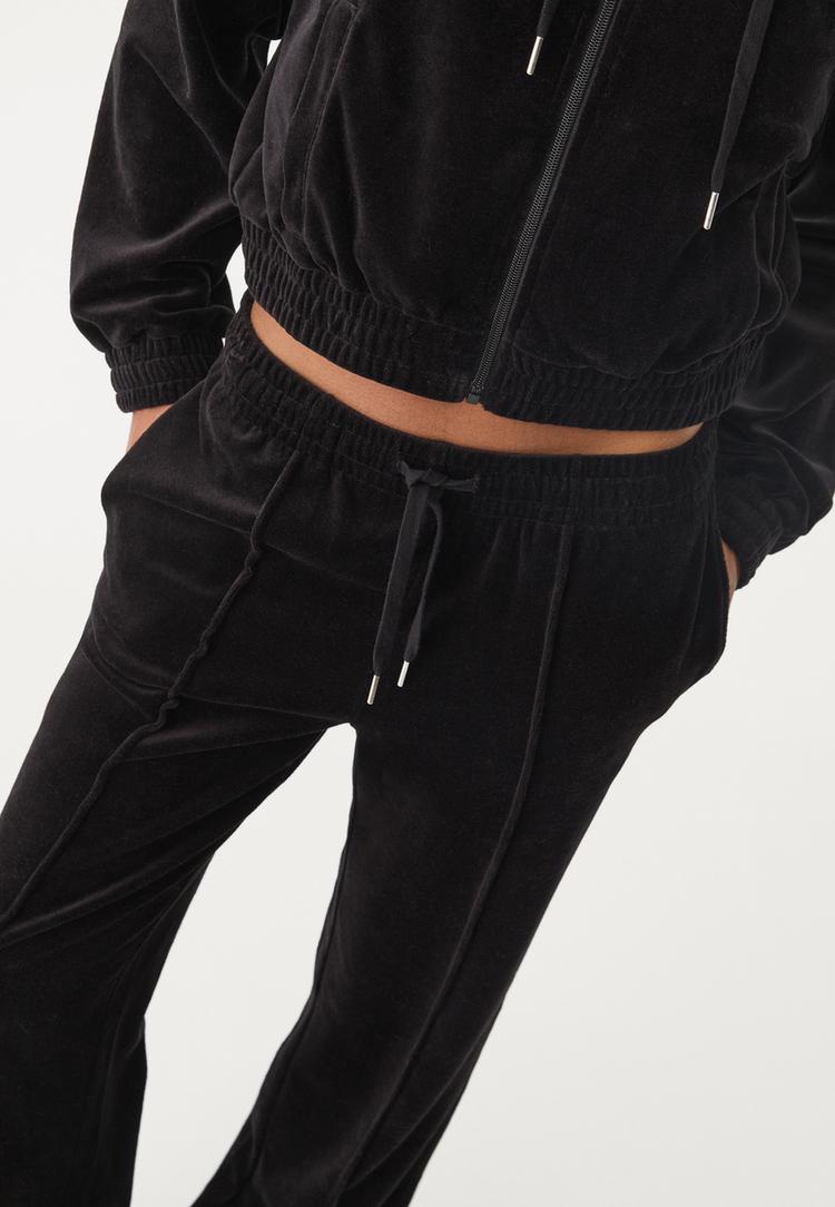 pantalon jogger terciopelo