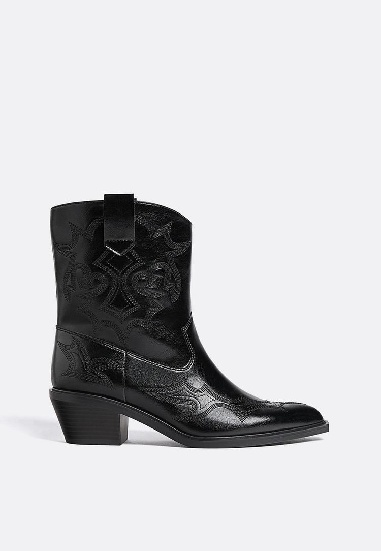 Stradivarius Stradivarius Μποτάκια Τακούνι Western Μαύρο 35