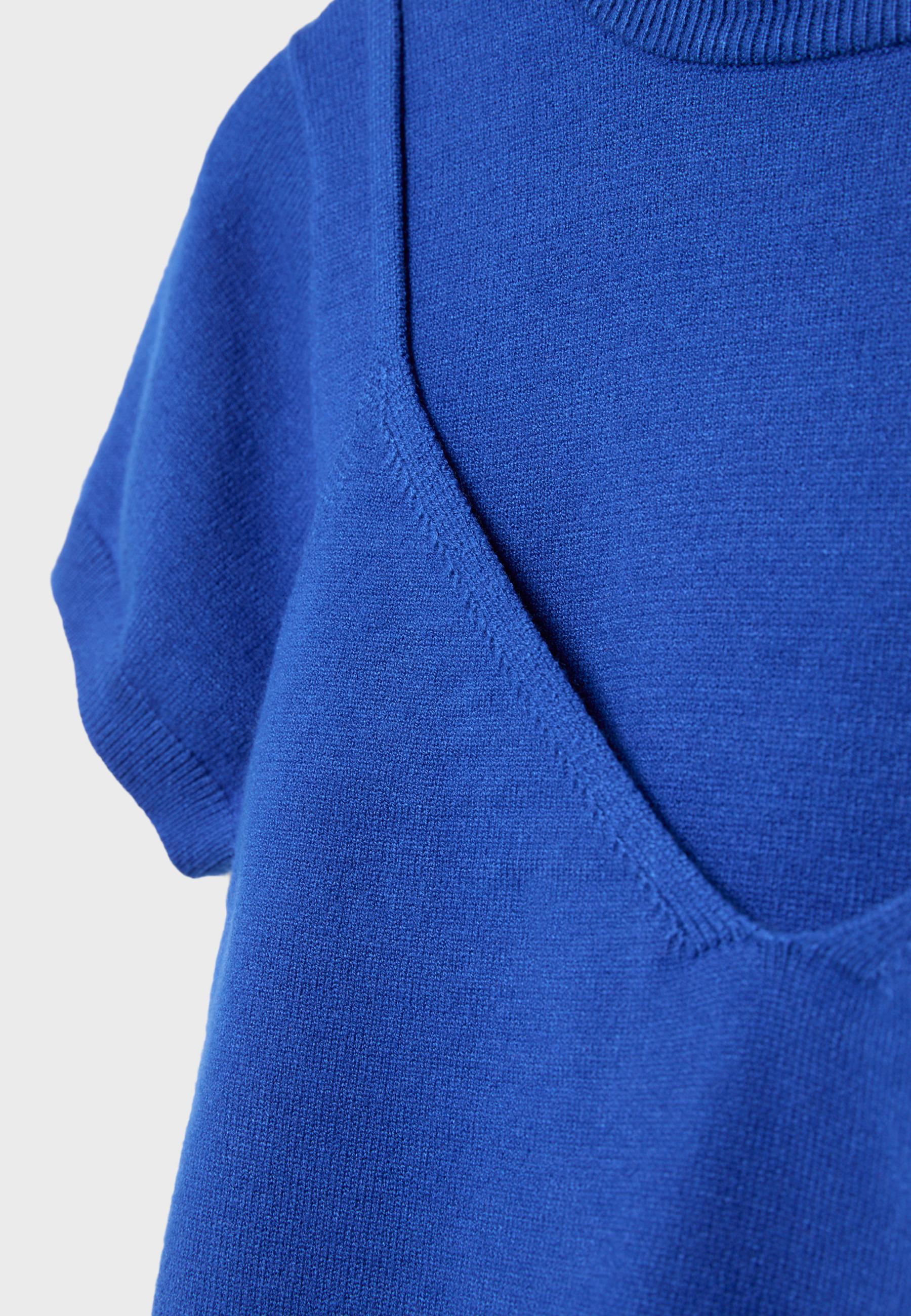 Short-sleeved knit jumper with overlay — Electric blue