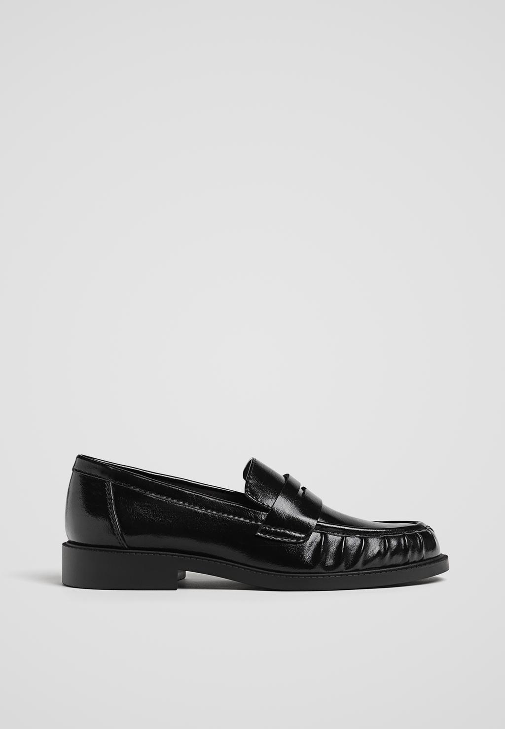 Loafers with gathered detail