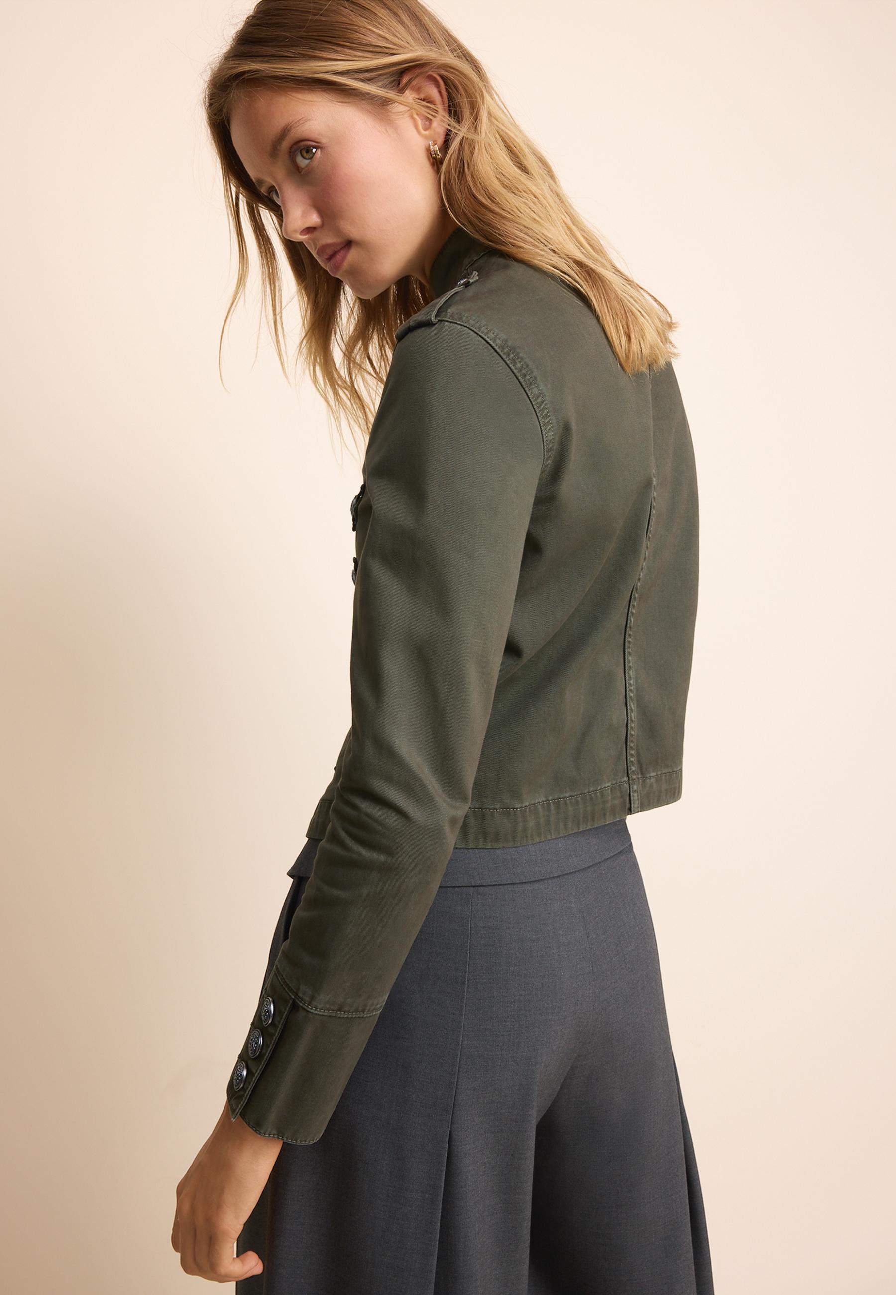 Buttoned jacket — Khaki
