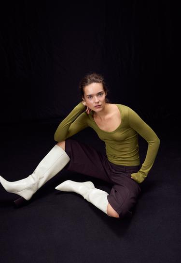 Basic wool and silk round neck jumper — Olive green 7