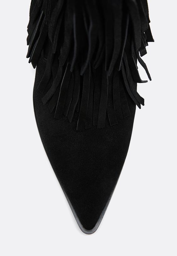 botines tacon flecos piel