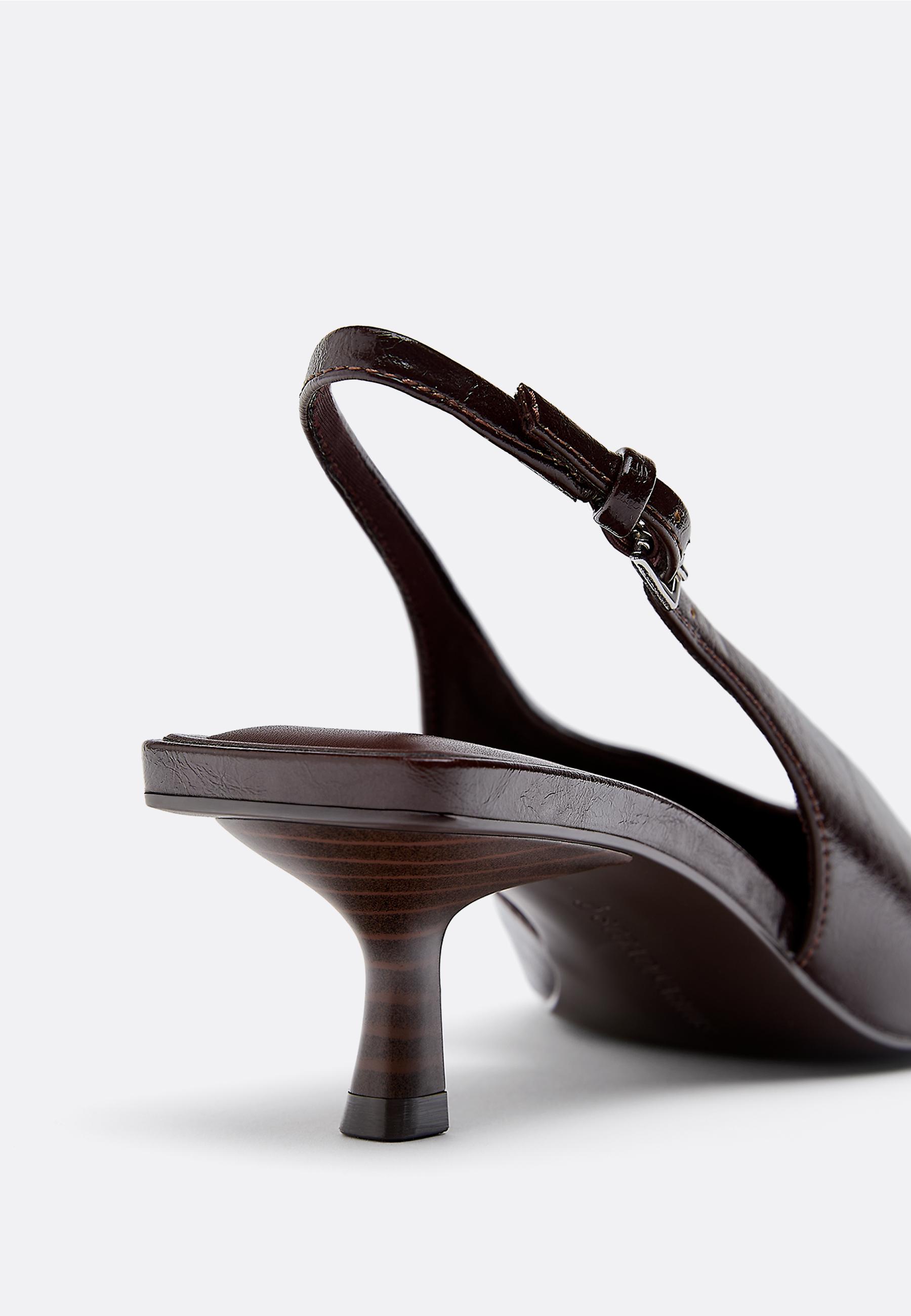 V-neck kitten heel shoes — BROWN