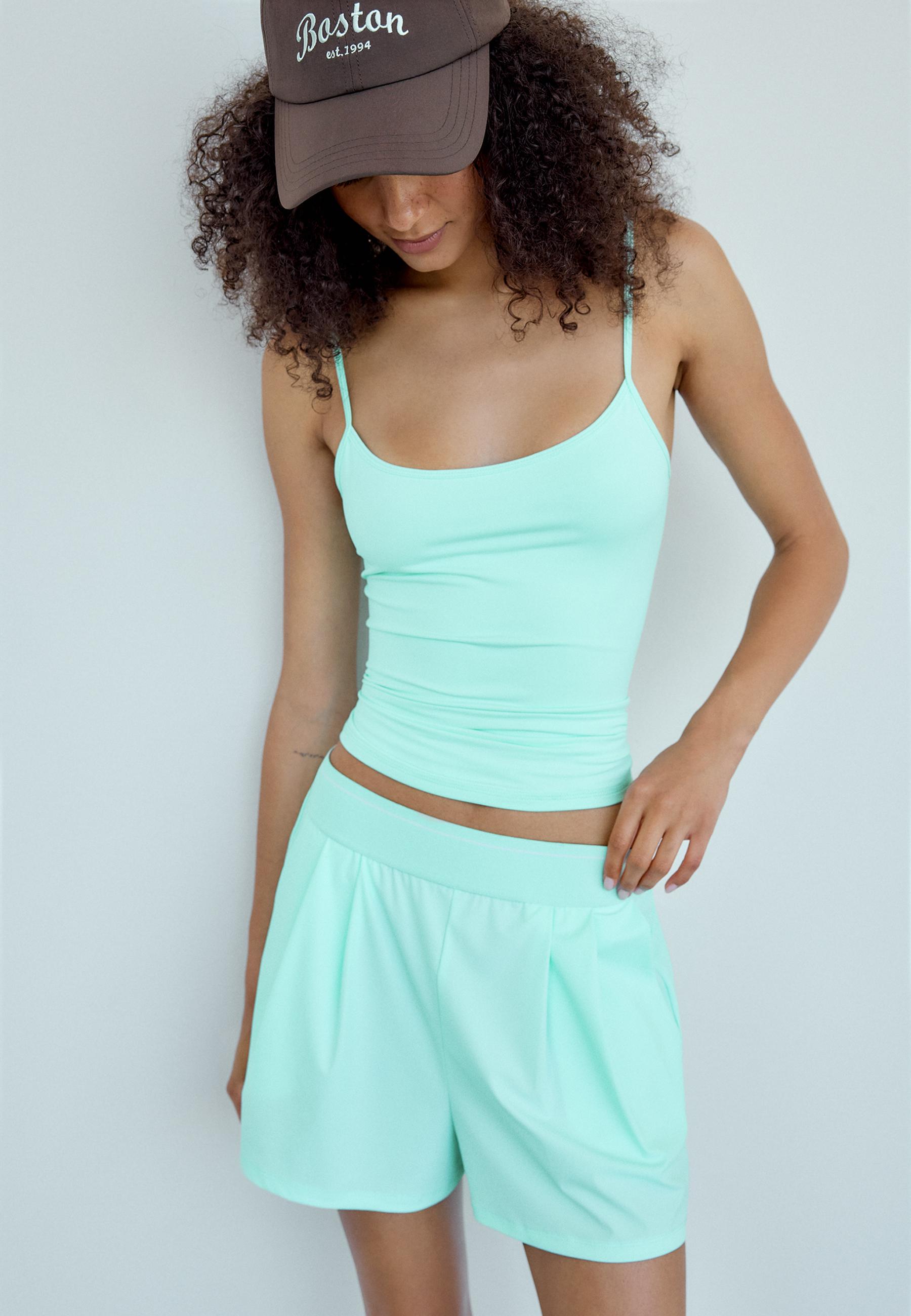 Smart shorts with elasticated waistband — Pastel green
