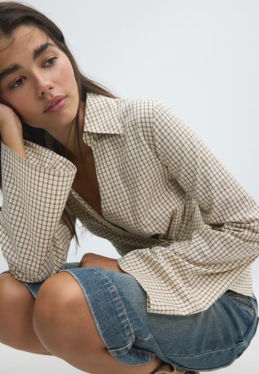 Fitted knot shirt — Vanilla 4