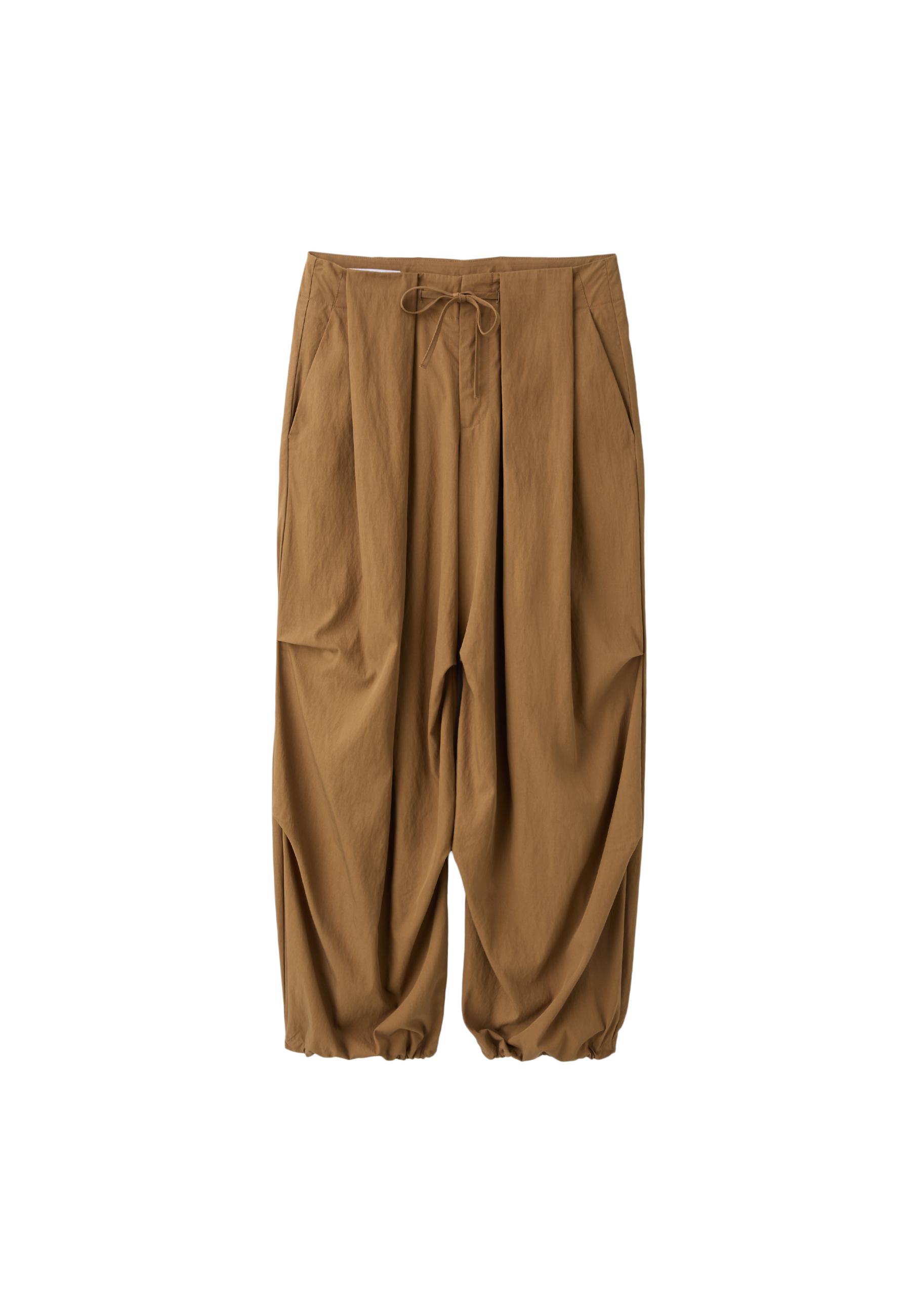 Technical pleated trousers — Dark camel
