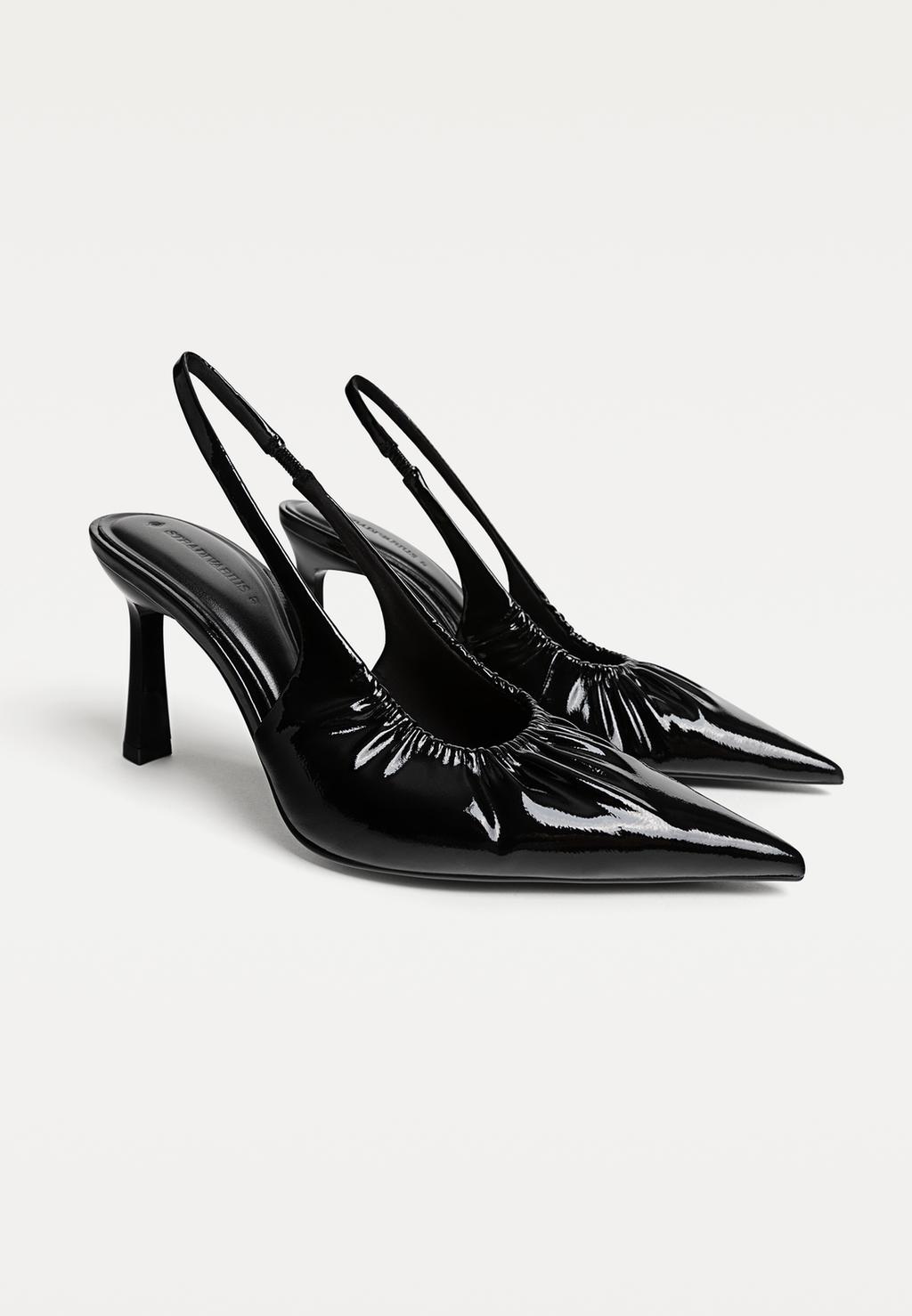 Zapatos de tacón fruncido