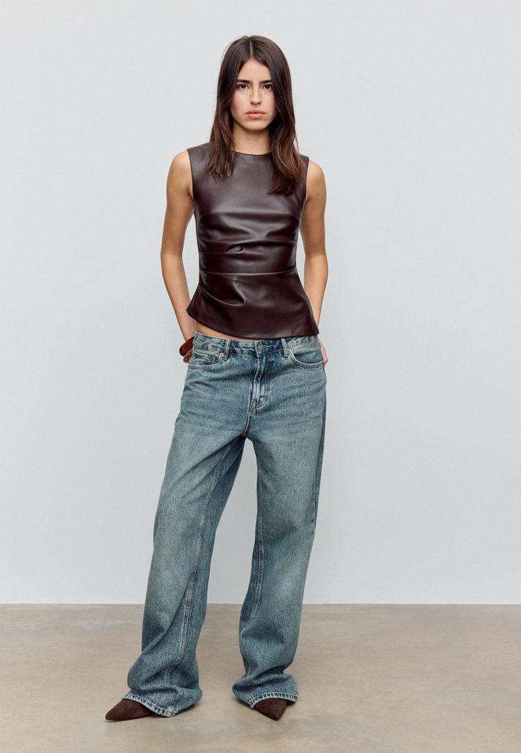 haut sans manches en similicuir