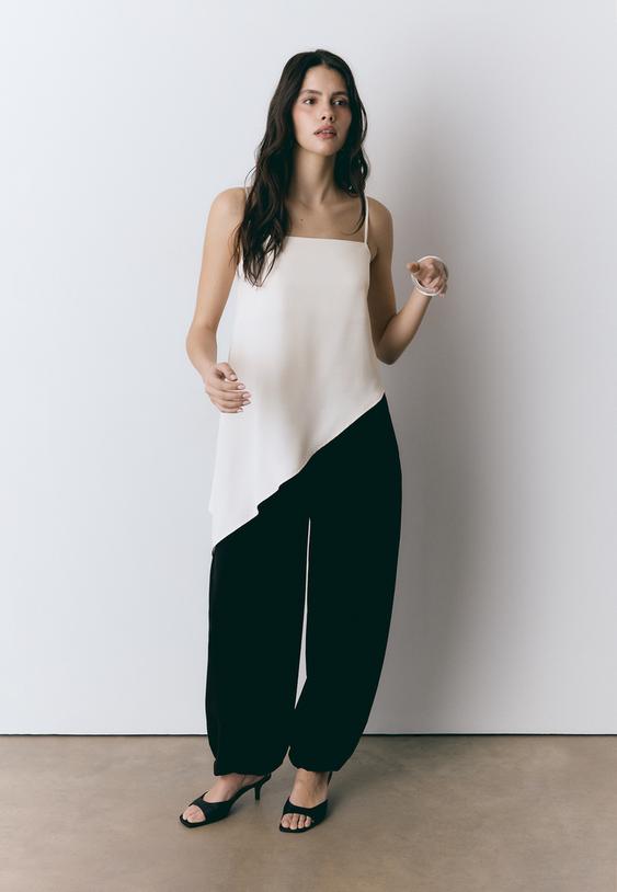 Satenast Top Z Asimetričnim Robom