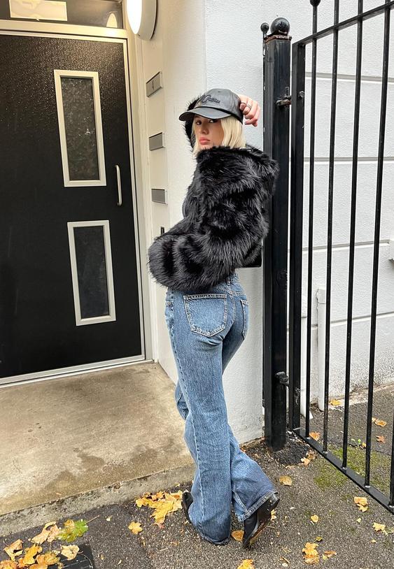 jeans bootcut fit low waist