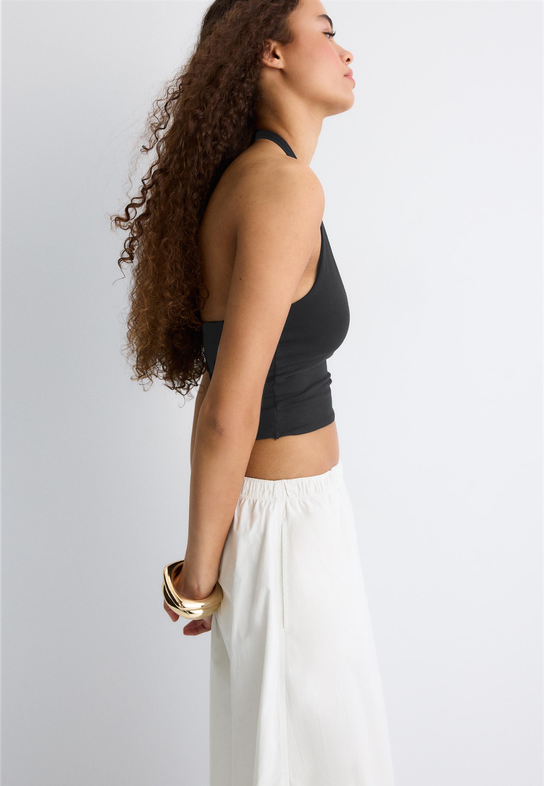 Halter crop top — Black