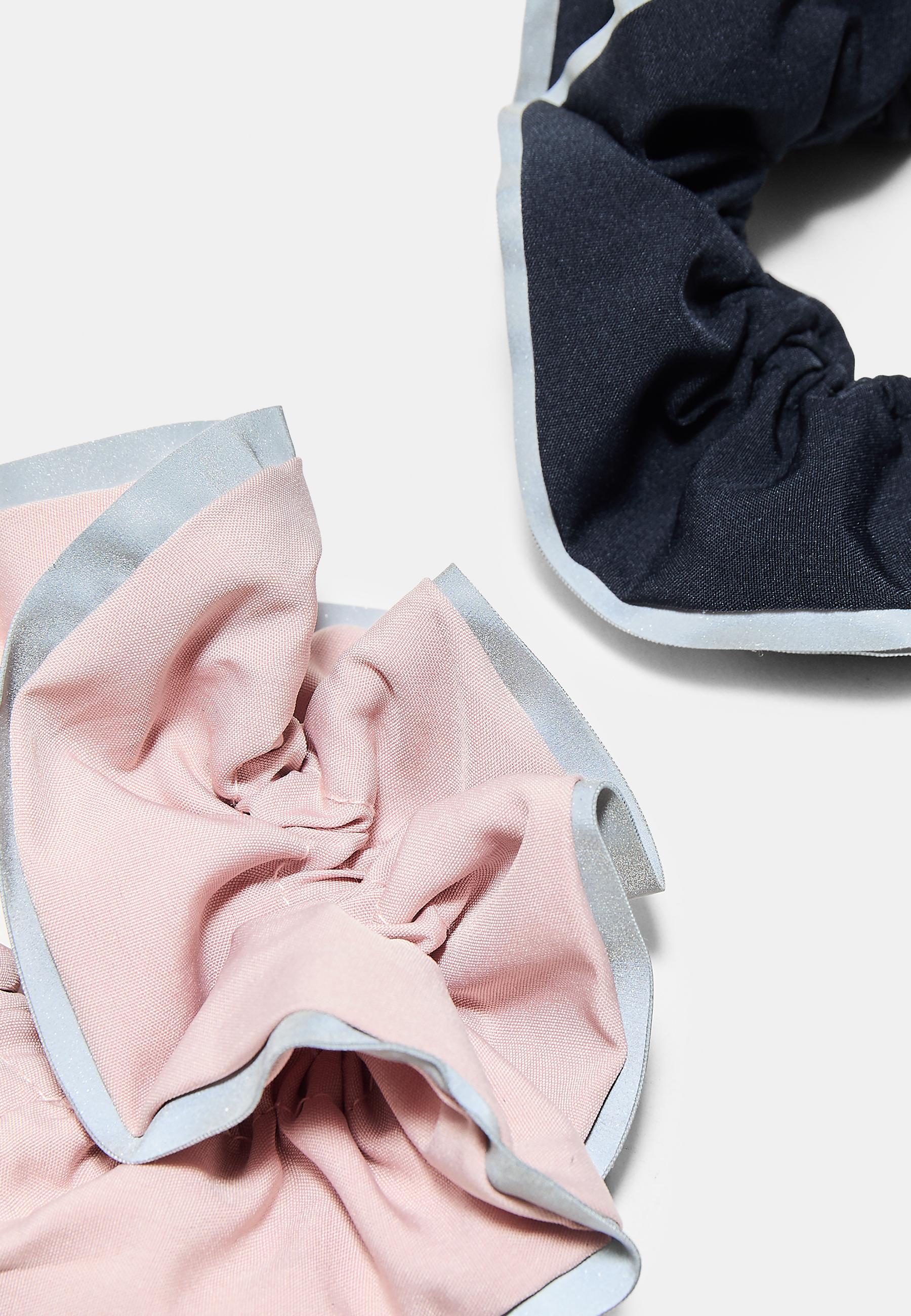 Set of 2 sporty scrunchies — Pastel pink