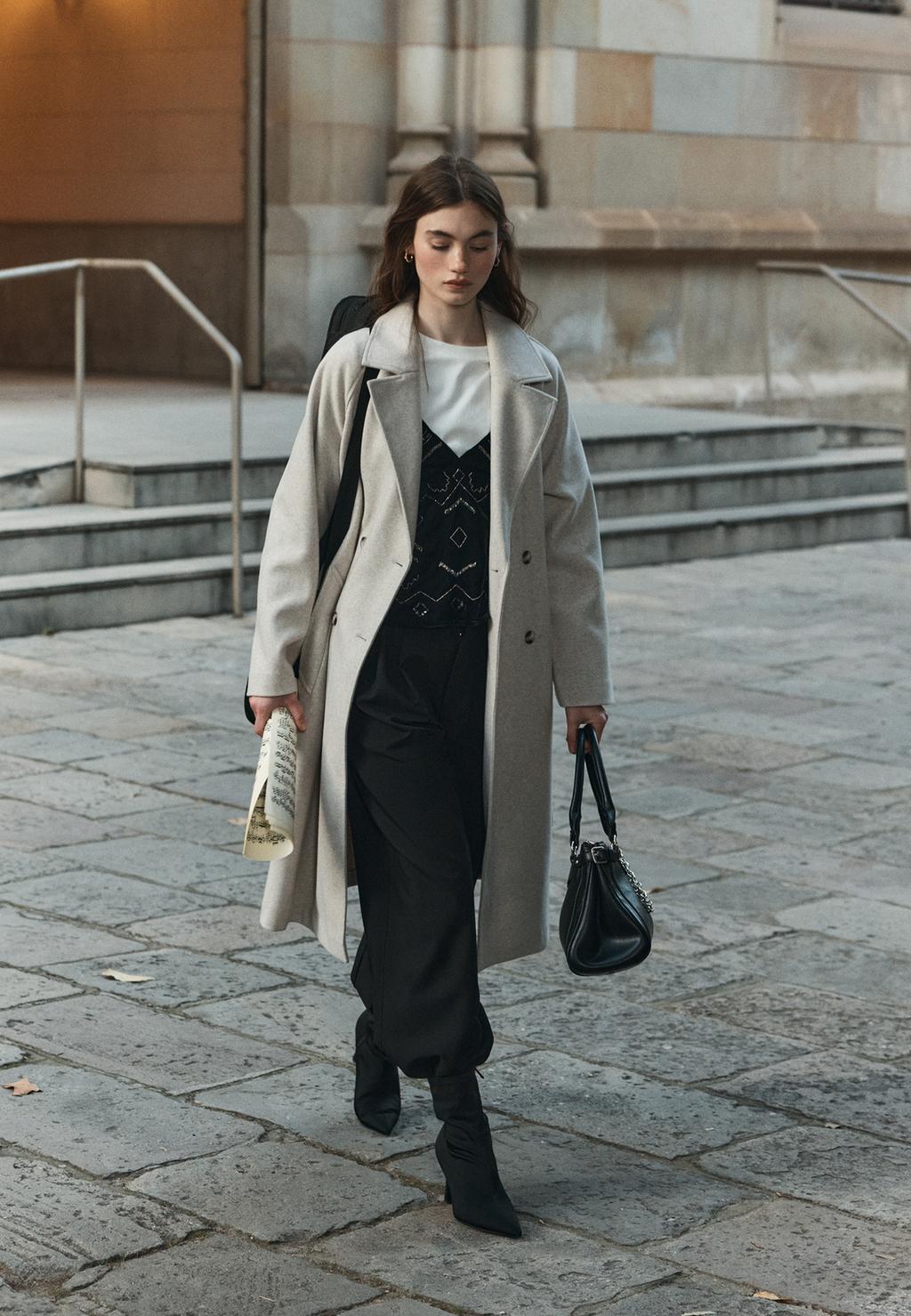 Yumuşak Dokunuşlu Trençkot