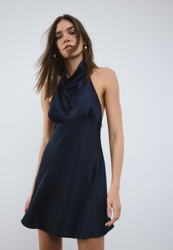 Stradivarius Robe Courte Encolure Américaine Satinée Marine Foncé L
