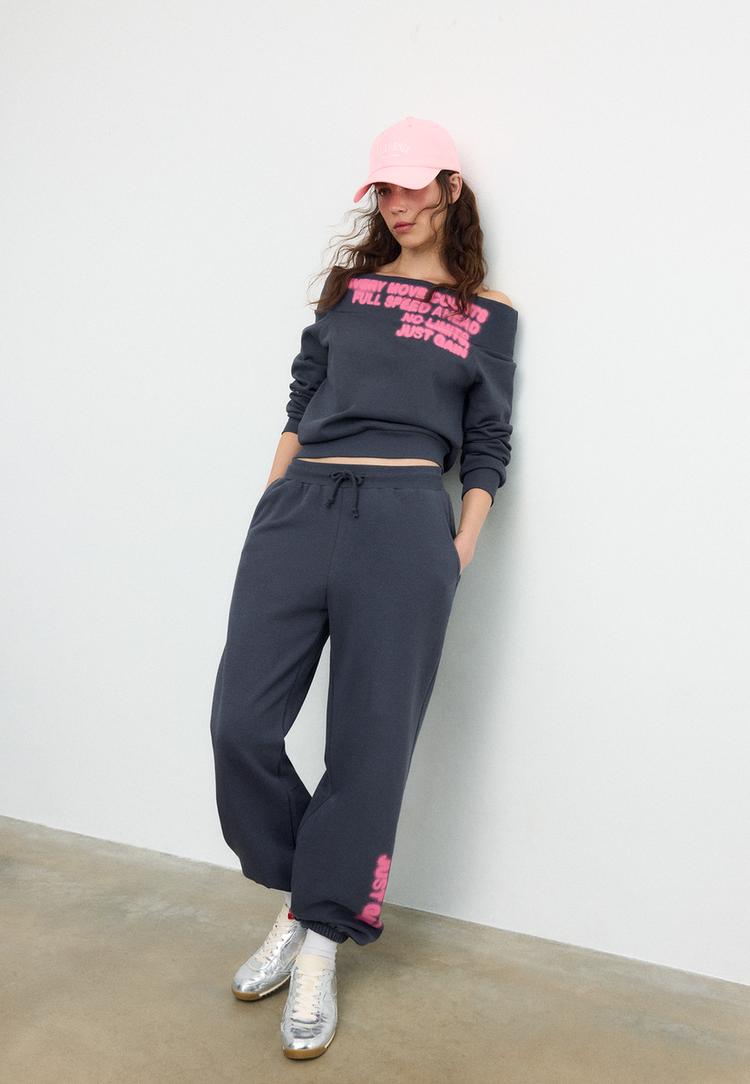 Stradivarius Jogger Παντελόνι Φαρδύ, Με Στάμπα Ανθρακί Xl