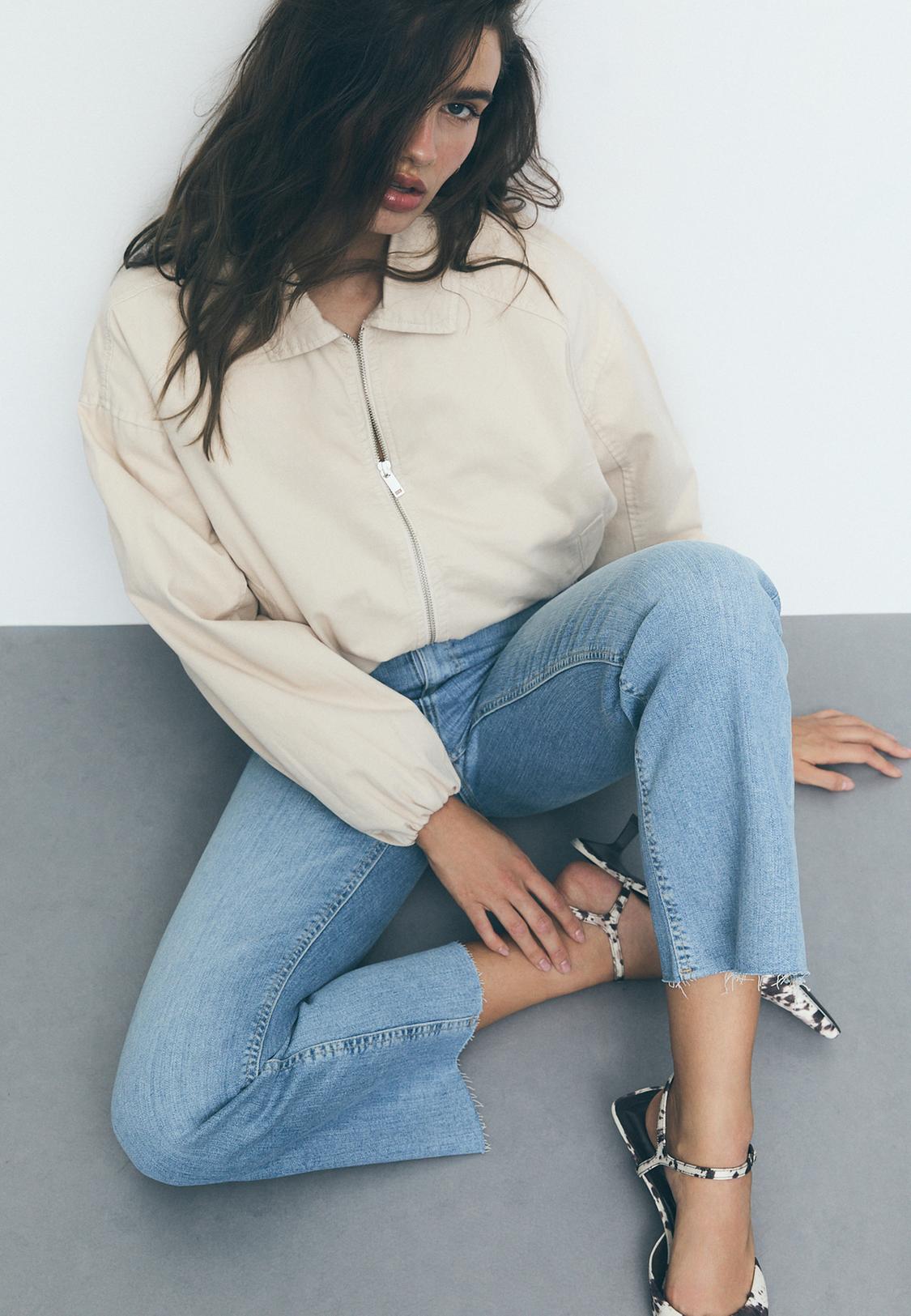 Jeans Taglia Pantaloni 44 Italiana D78 Jeans Cropped Flare Moda Da