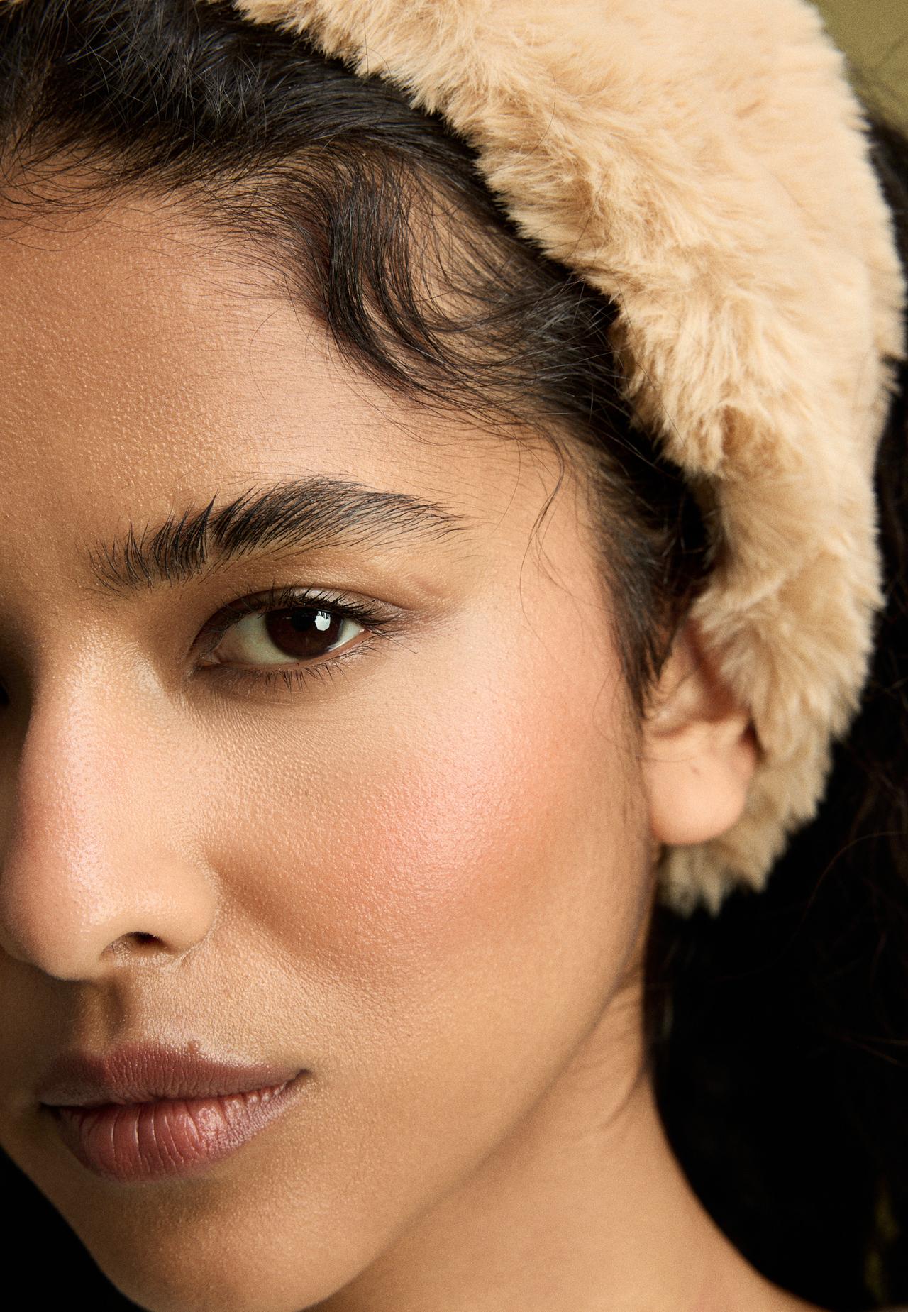 Faux fur headband — Beige
