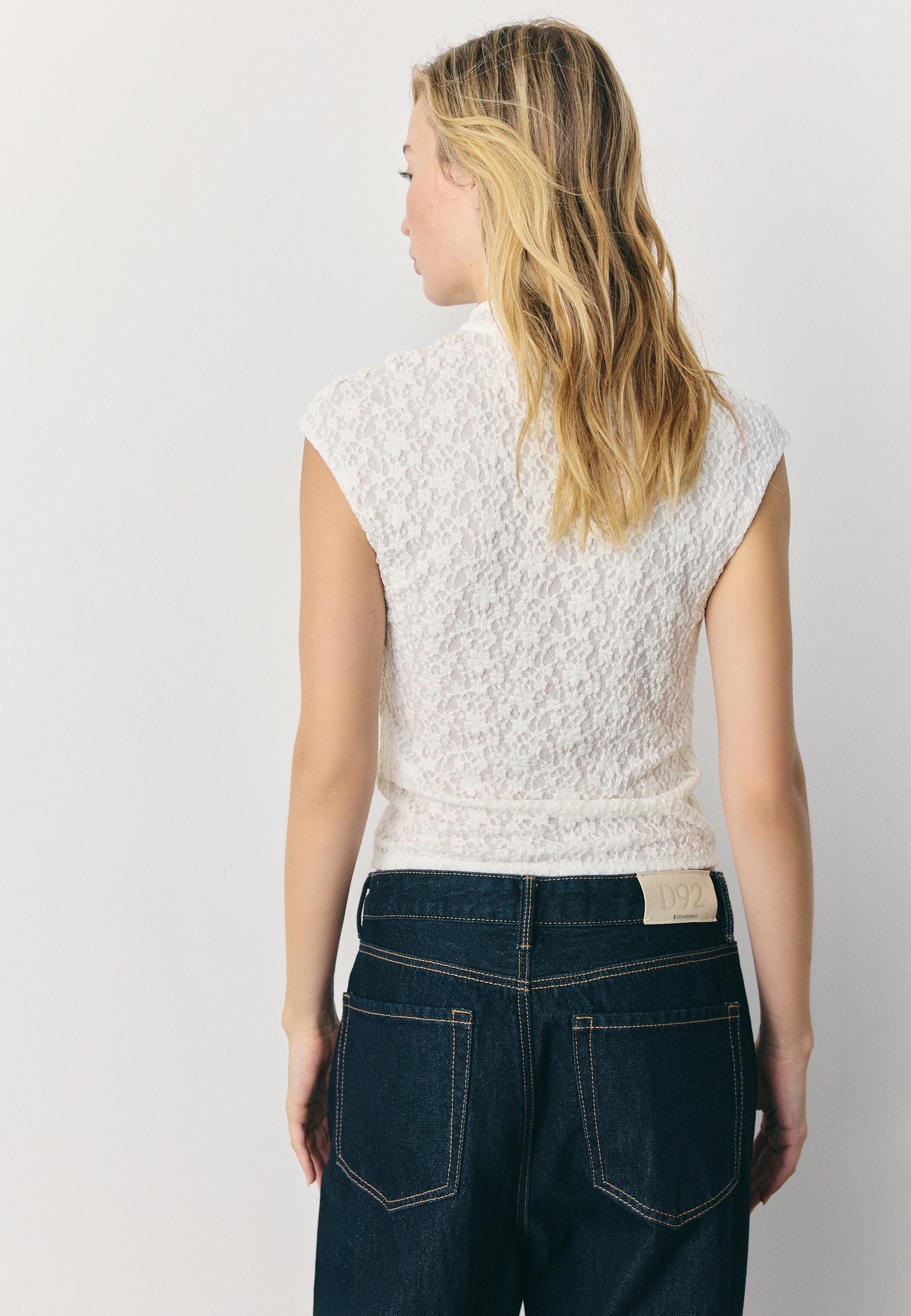 Lace stand collar top — Ecru