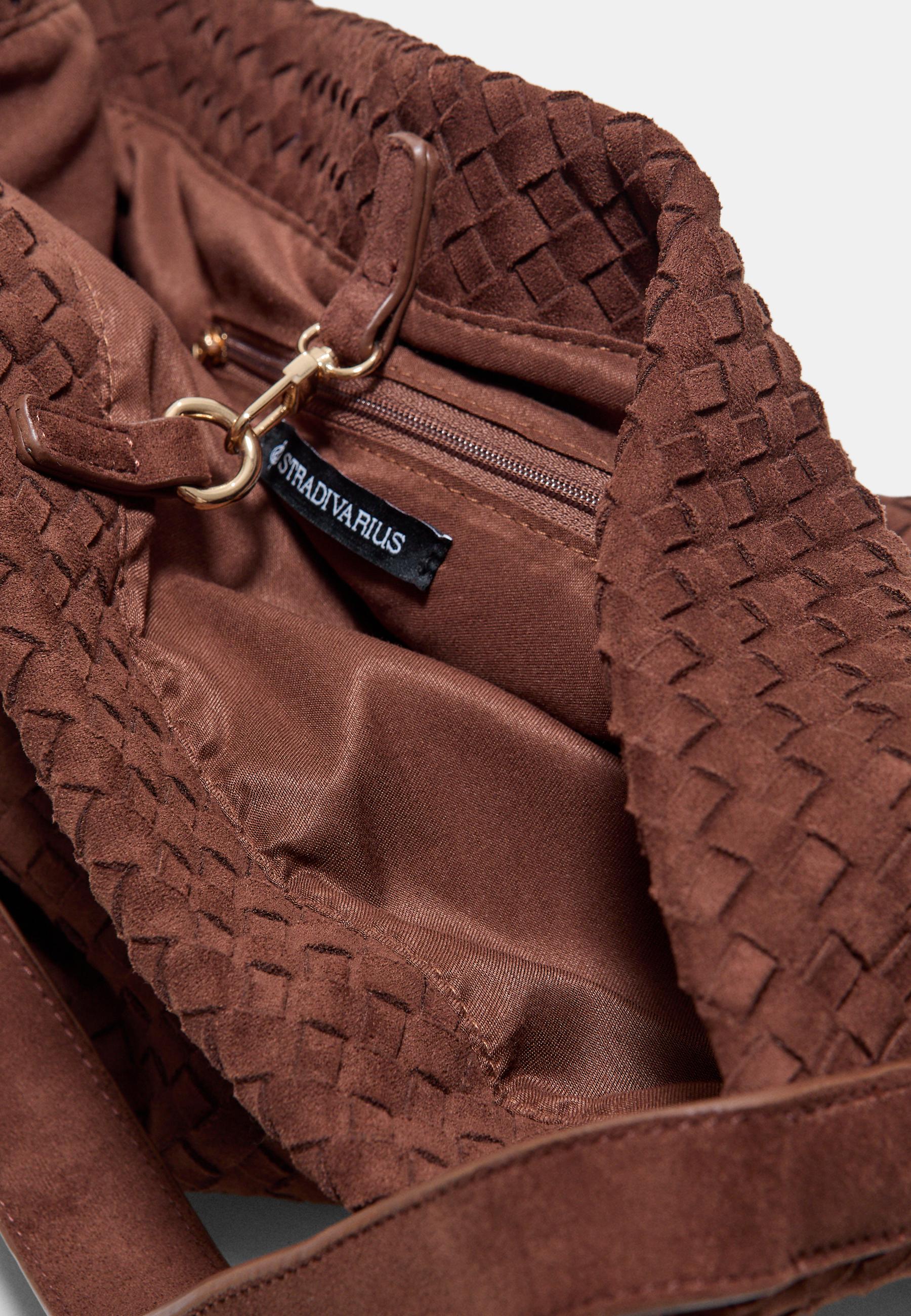 Braided shoulder bag — Brown