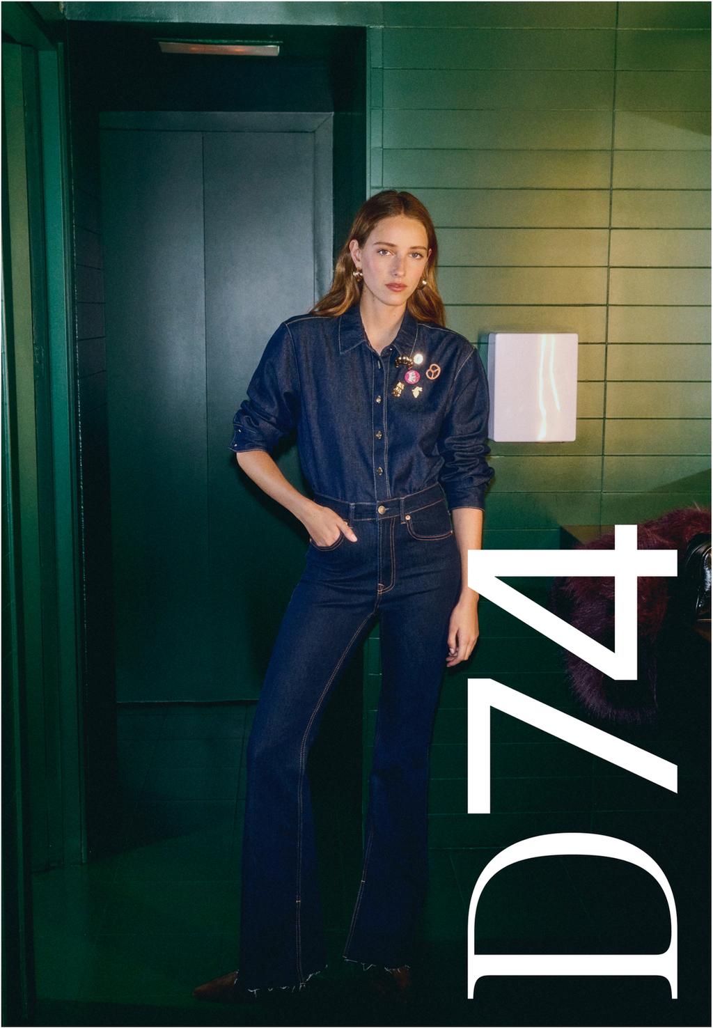 D74 Slit fit flared jeans