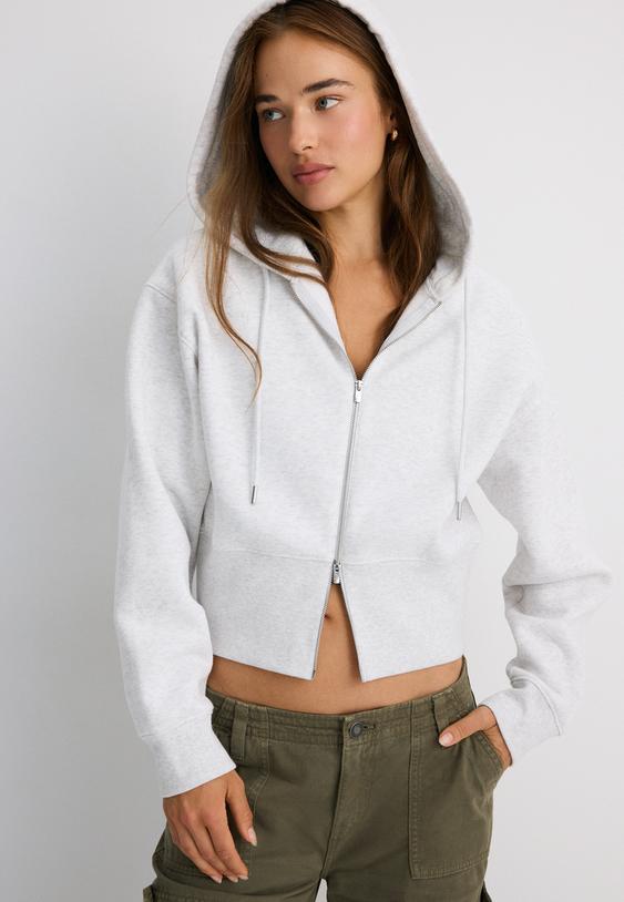 sweatshirt com capuz e fecho de correr