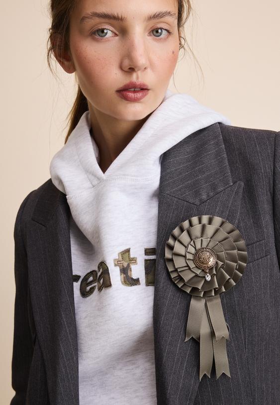 Stradivarius Ribbon Brooch Khaki Os