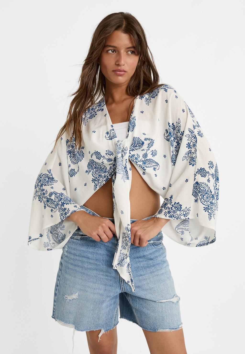 Printed flowing blouse with knot detail