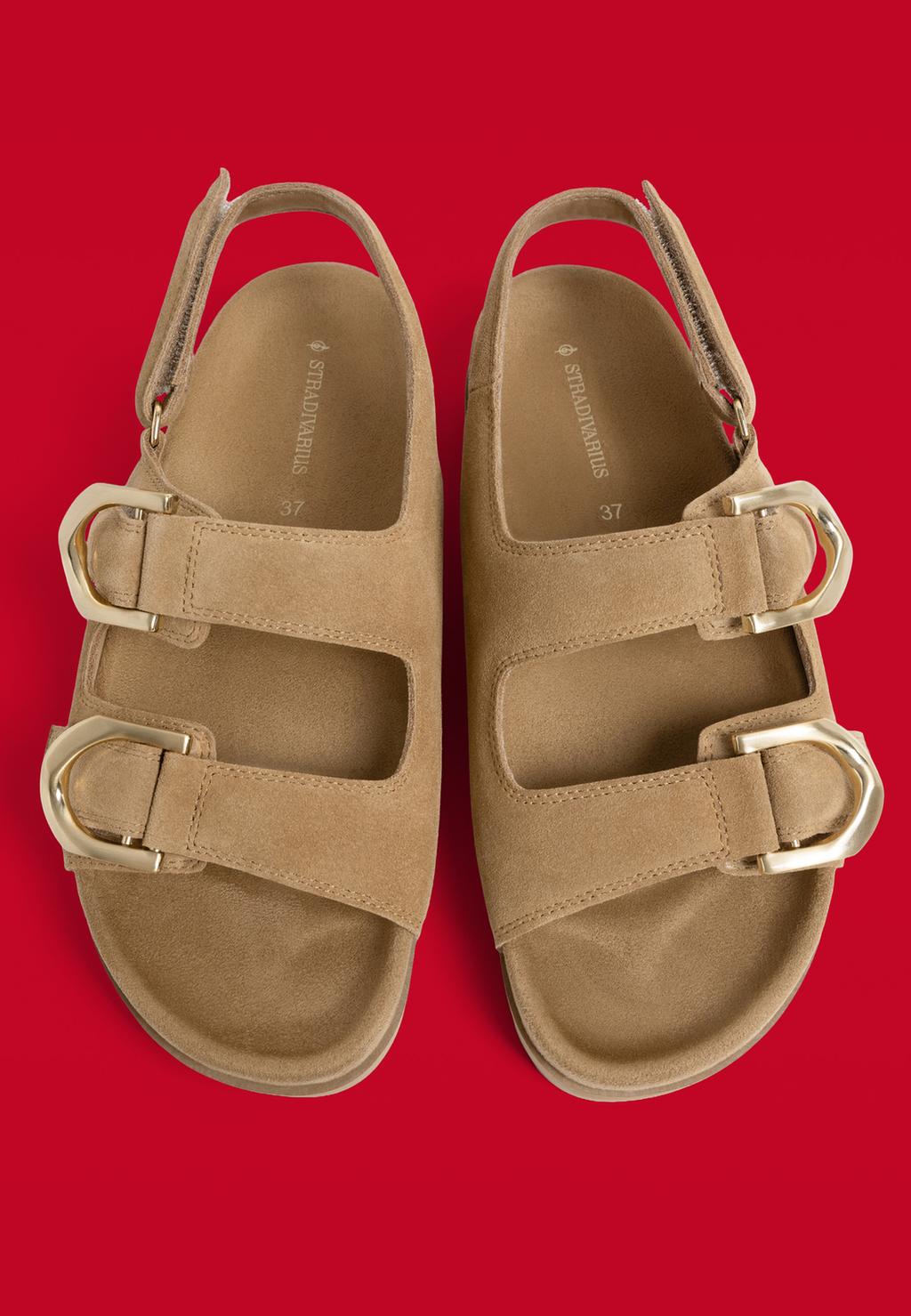 Sandalen aus Leder mit Schnallen
