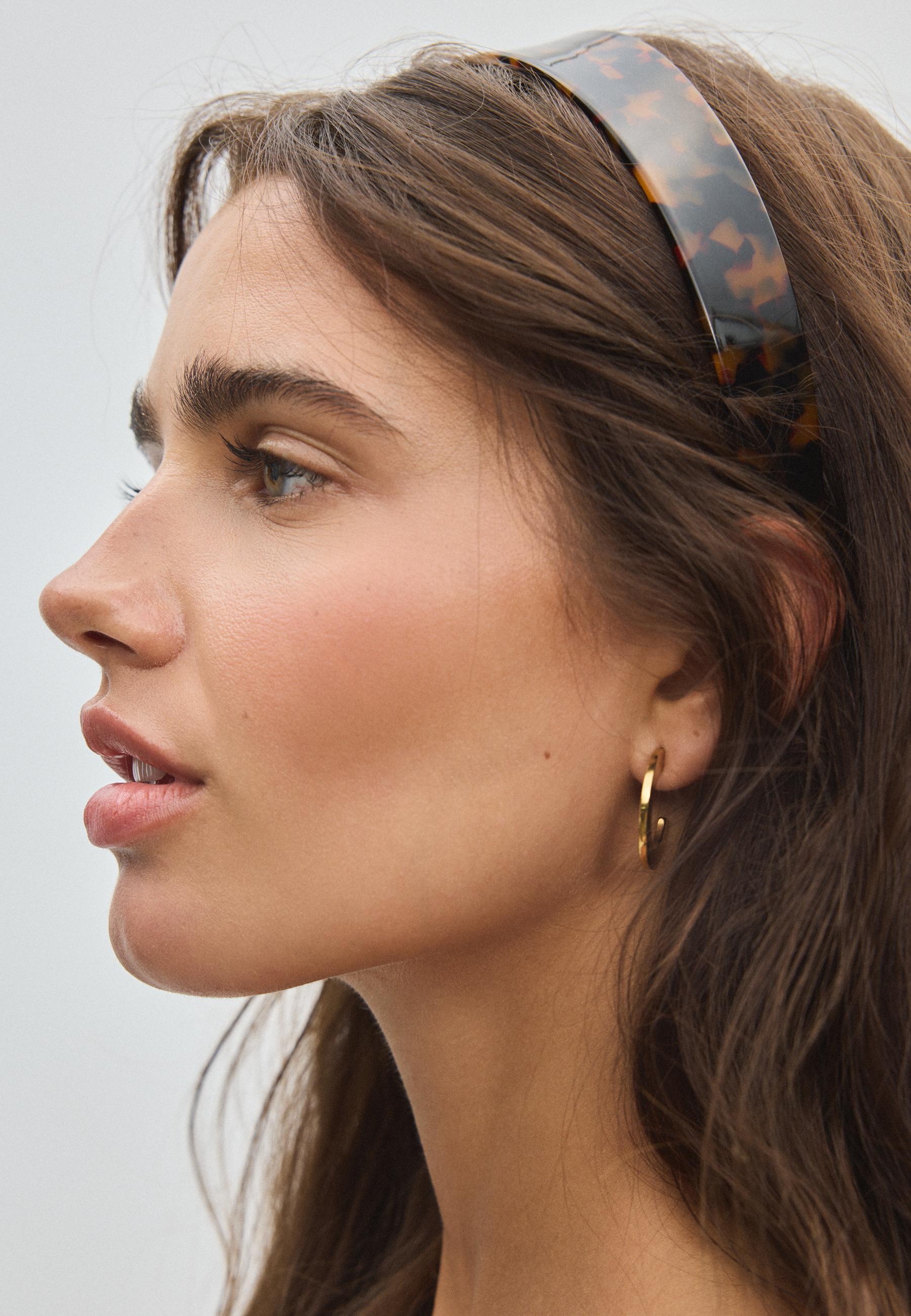 Rigid headband with comb — Brown