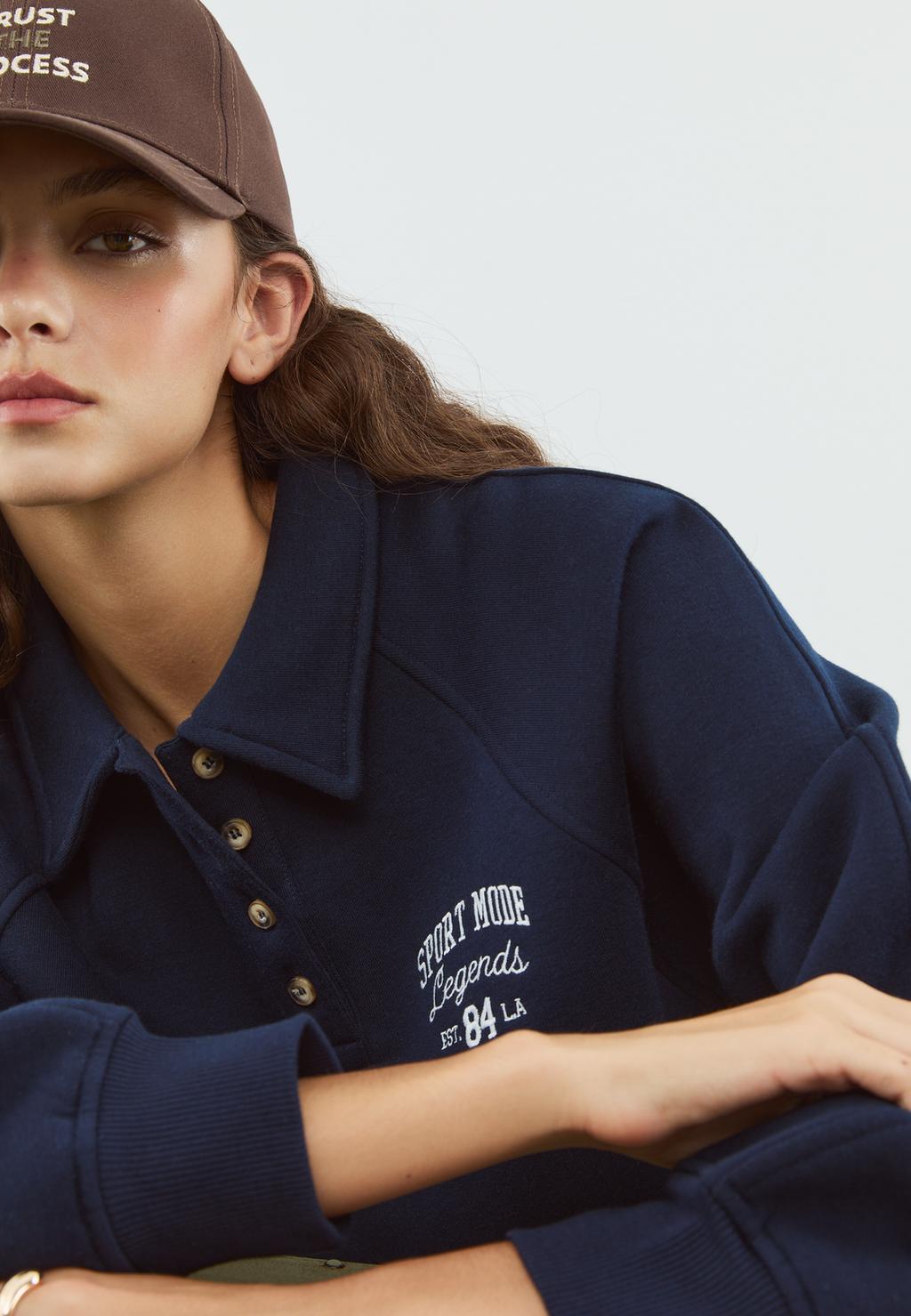 Polo sweatshirt with buttons