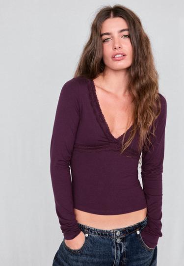 Long sleeve lace V-neck top — Dark purple 3