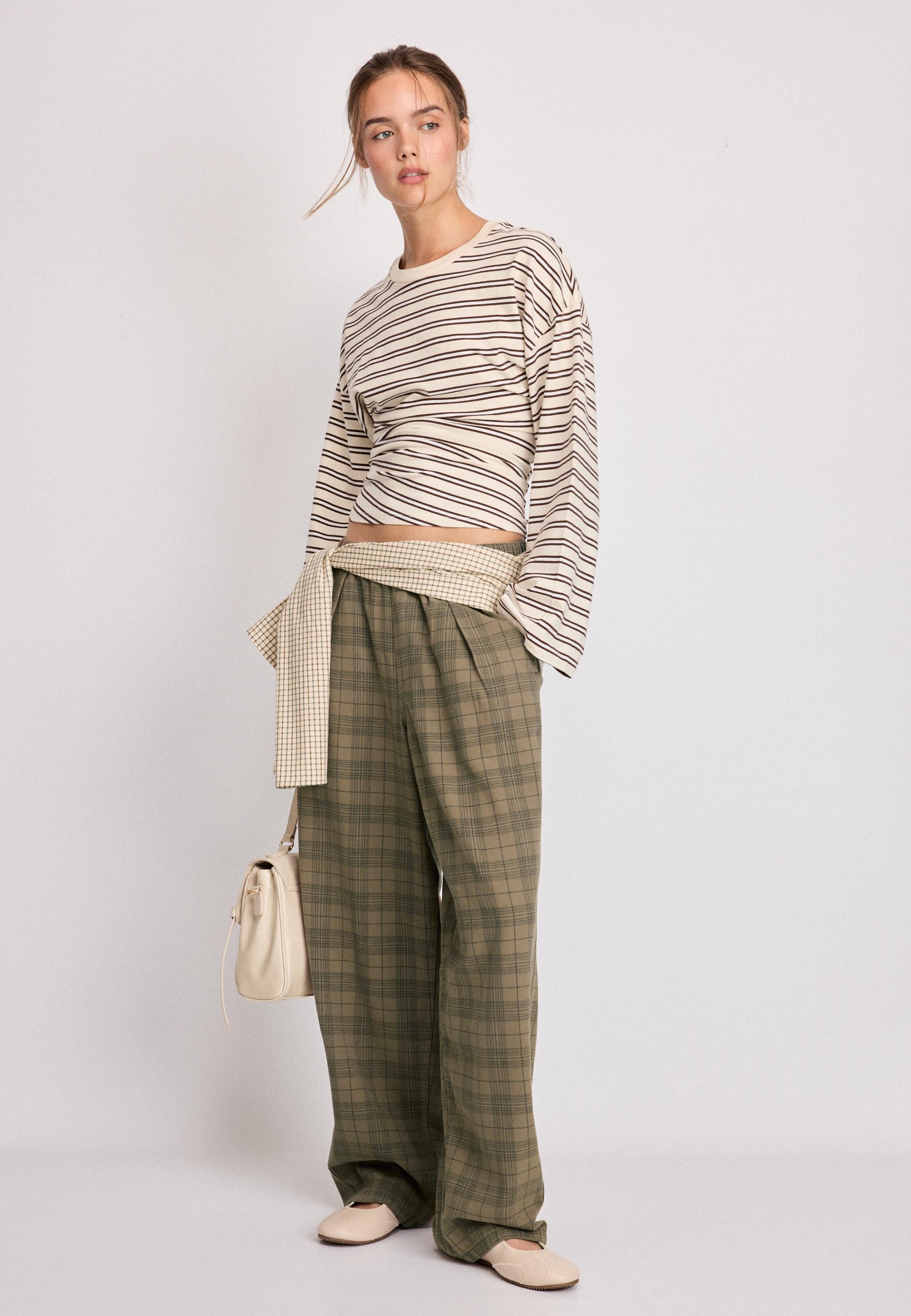 Checked wide straight-leg trousers — Beige