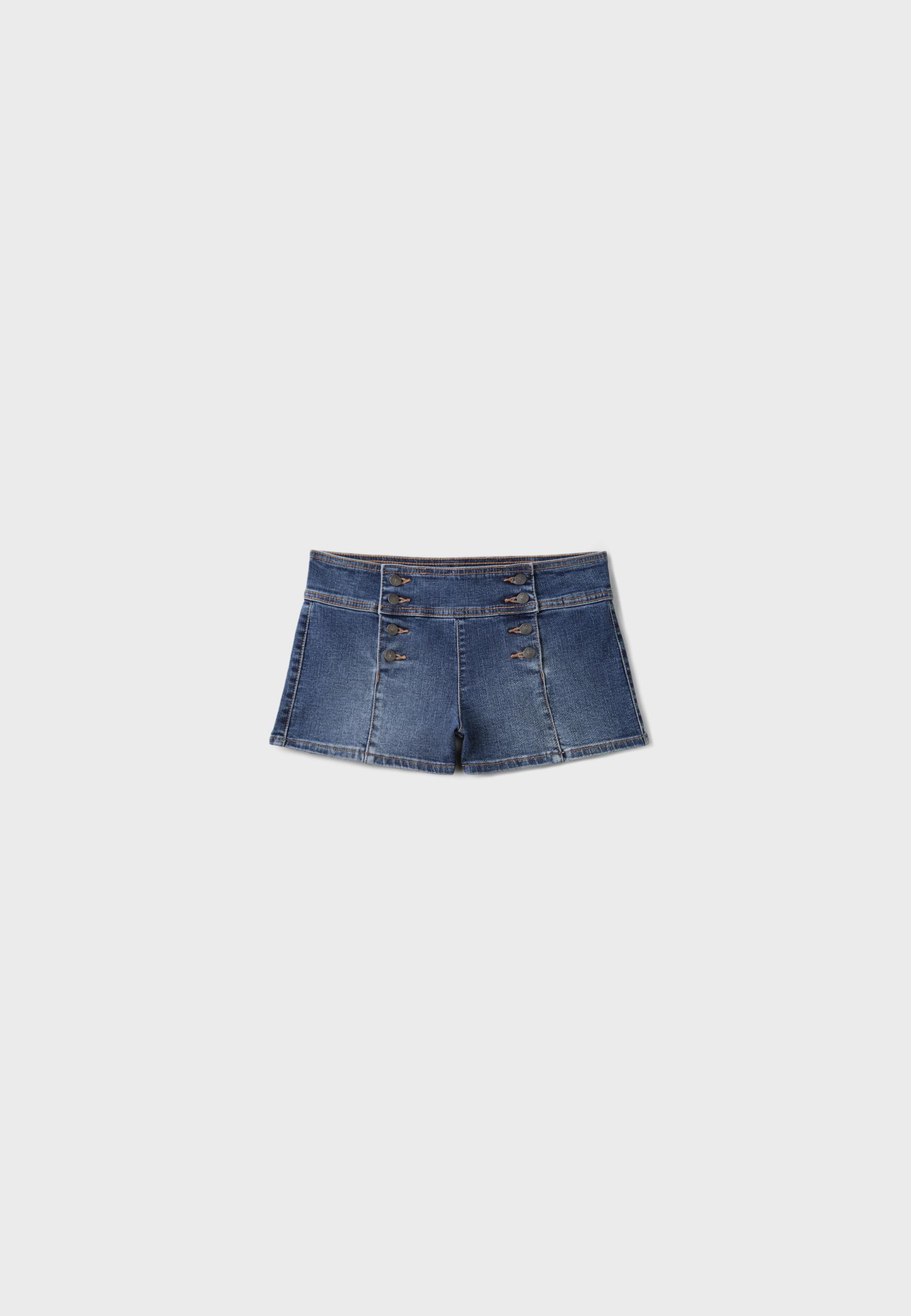 Button denim shorts — MEDIUM DENIM WASH