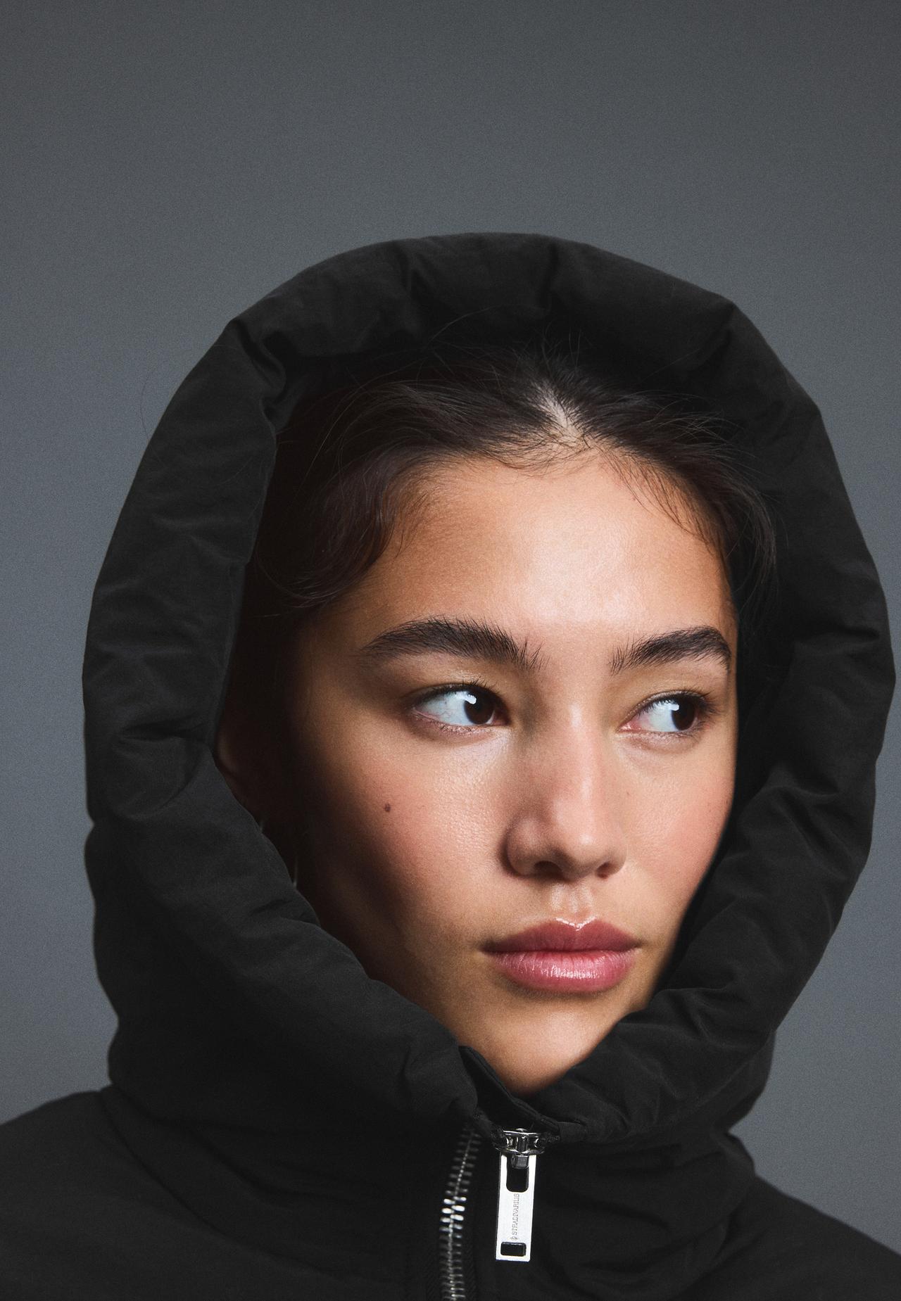 Mid-length padded coat — Black