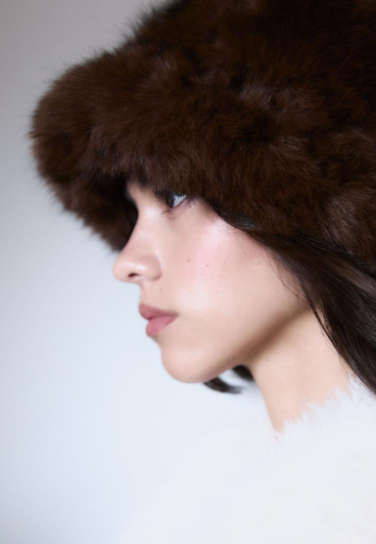 gorro bucket efecto pelo