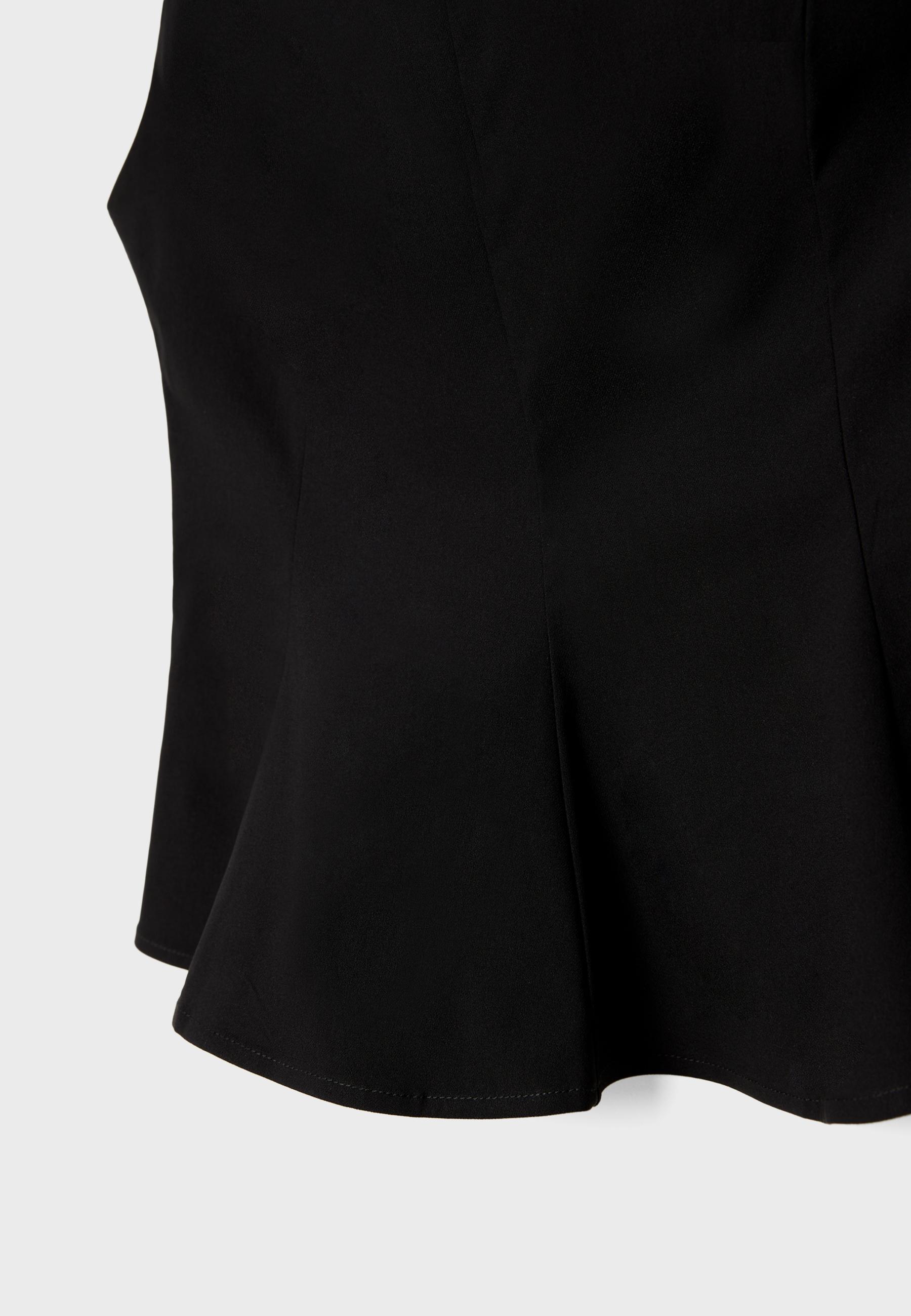 Sleeveless peplum top — Black